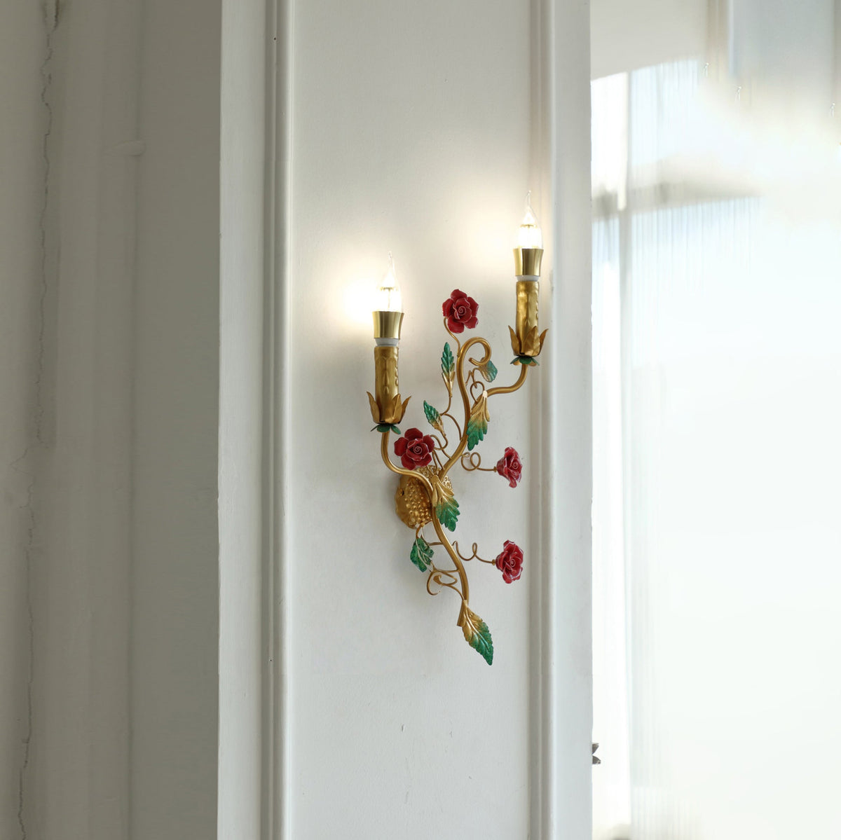 Teriorise Wall Lamp