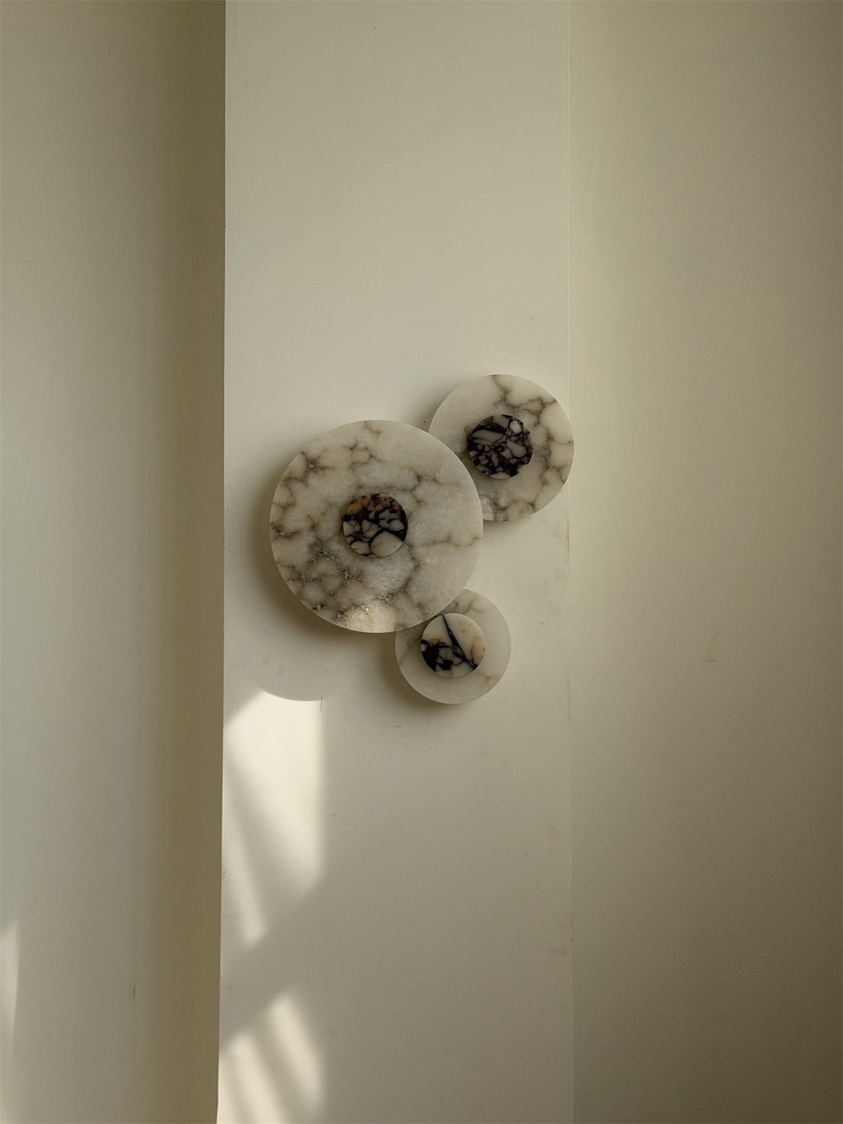 Viraisina Wall Lamp