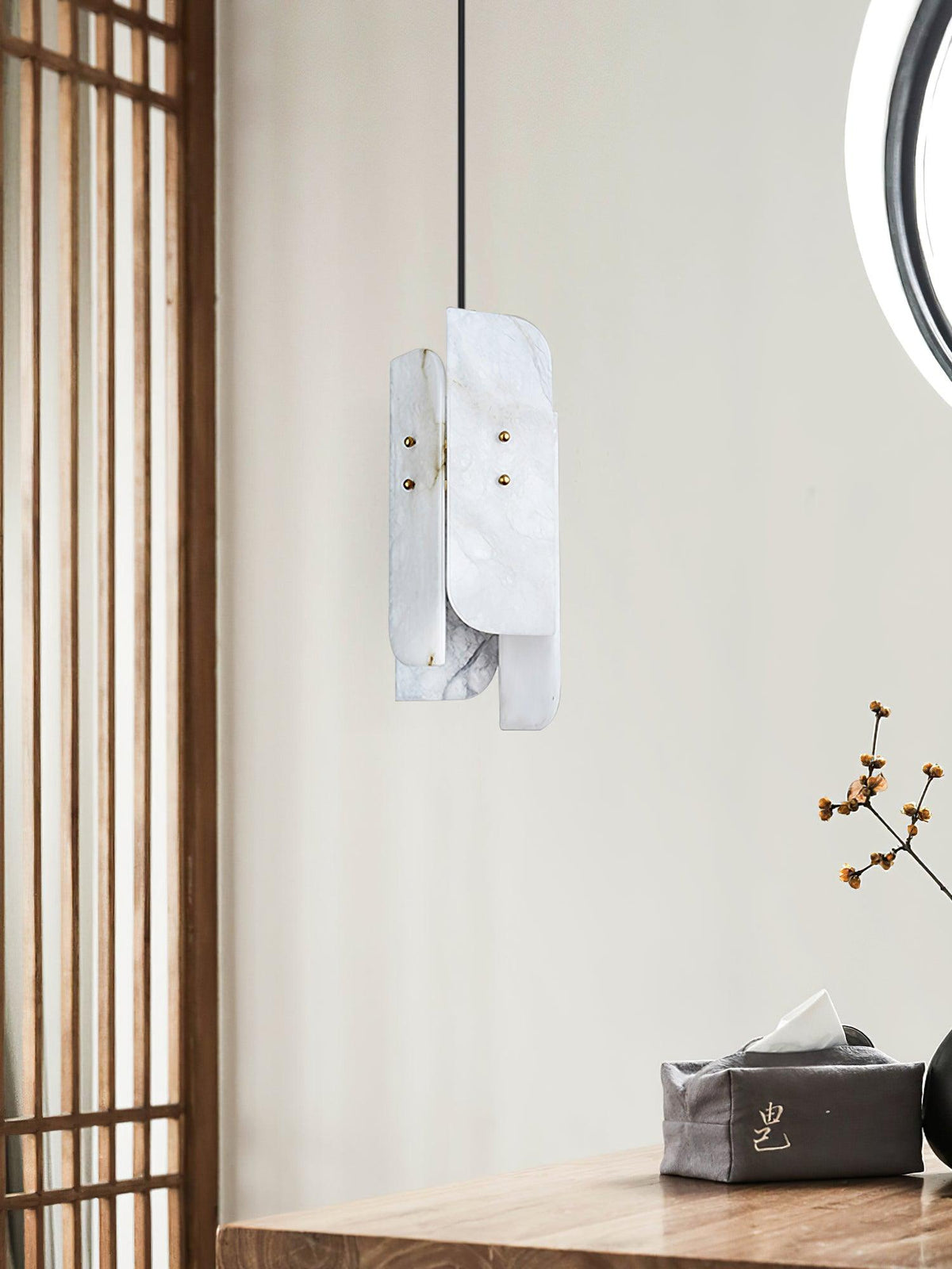 Ebdia Mini Alabaster Pendant Light