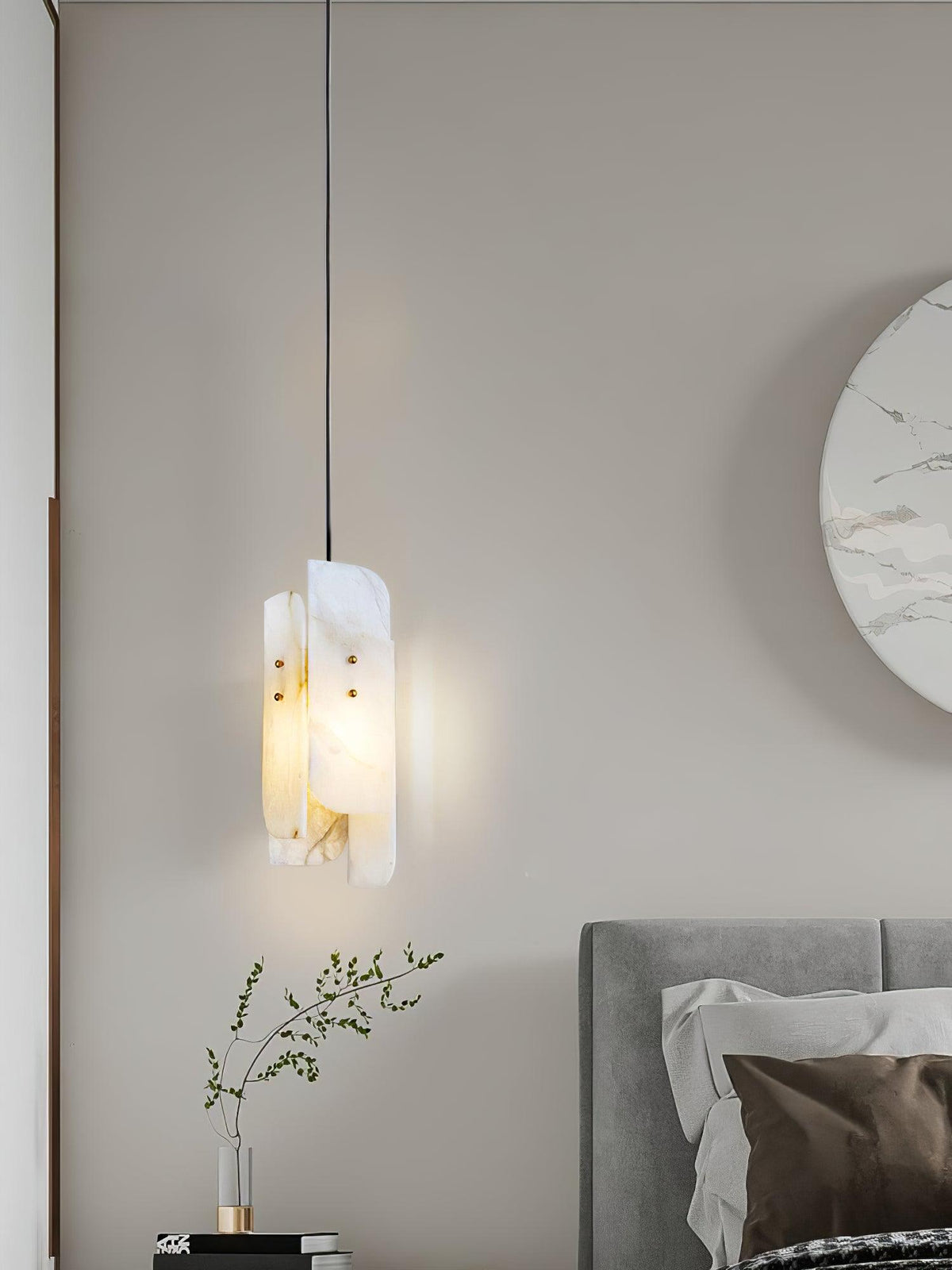 Ebdia Mini Alabaster Pendant Light
