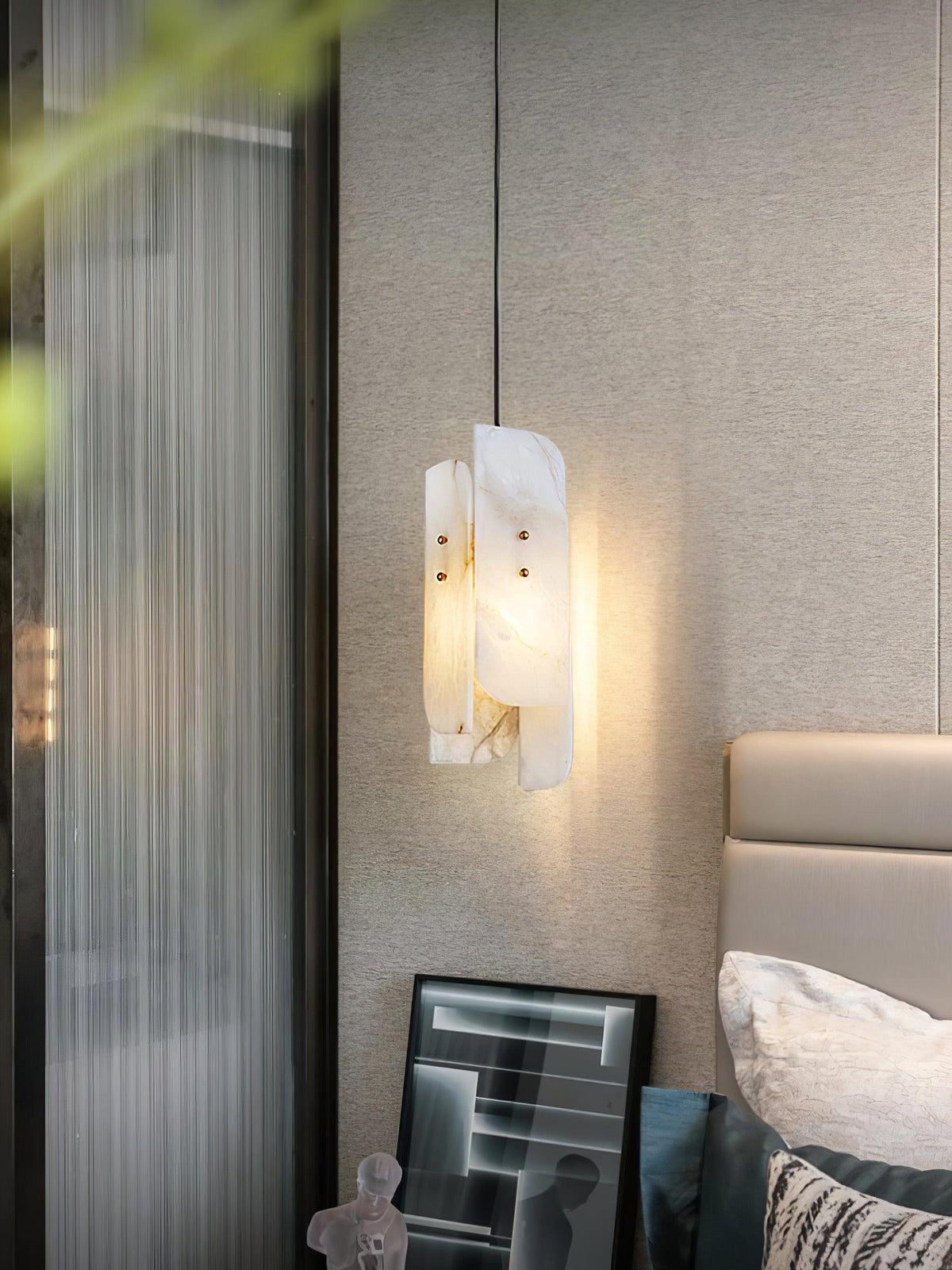 Ebdia Mini Alabaster Pendant Light