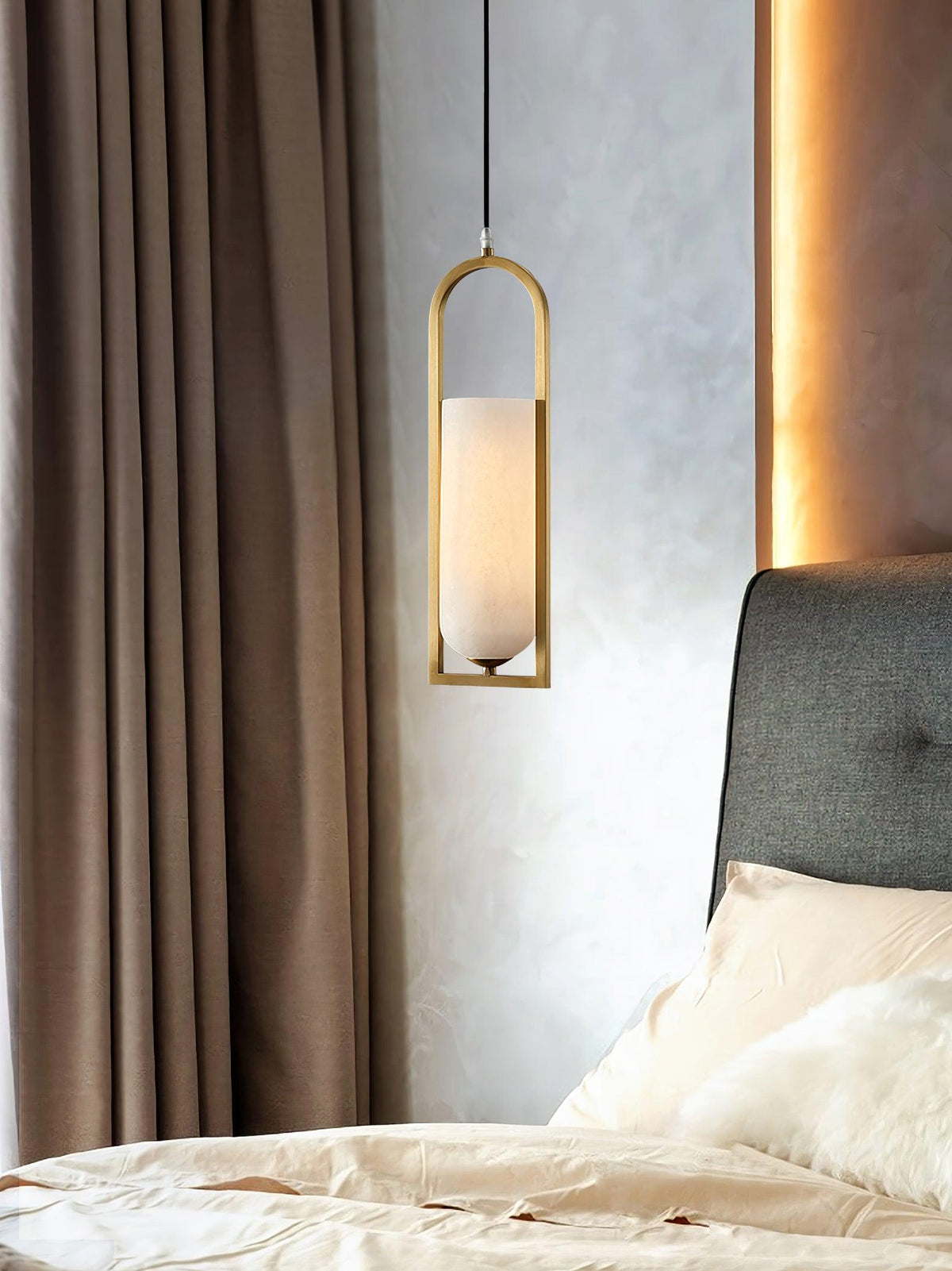 Svala Arch Alabaster Pendant Light