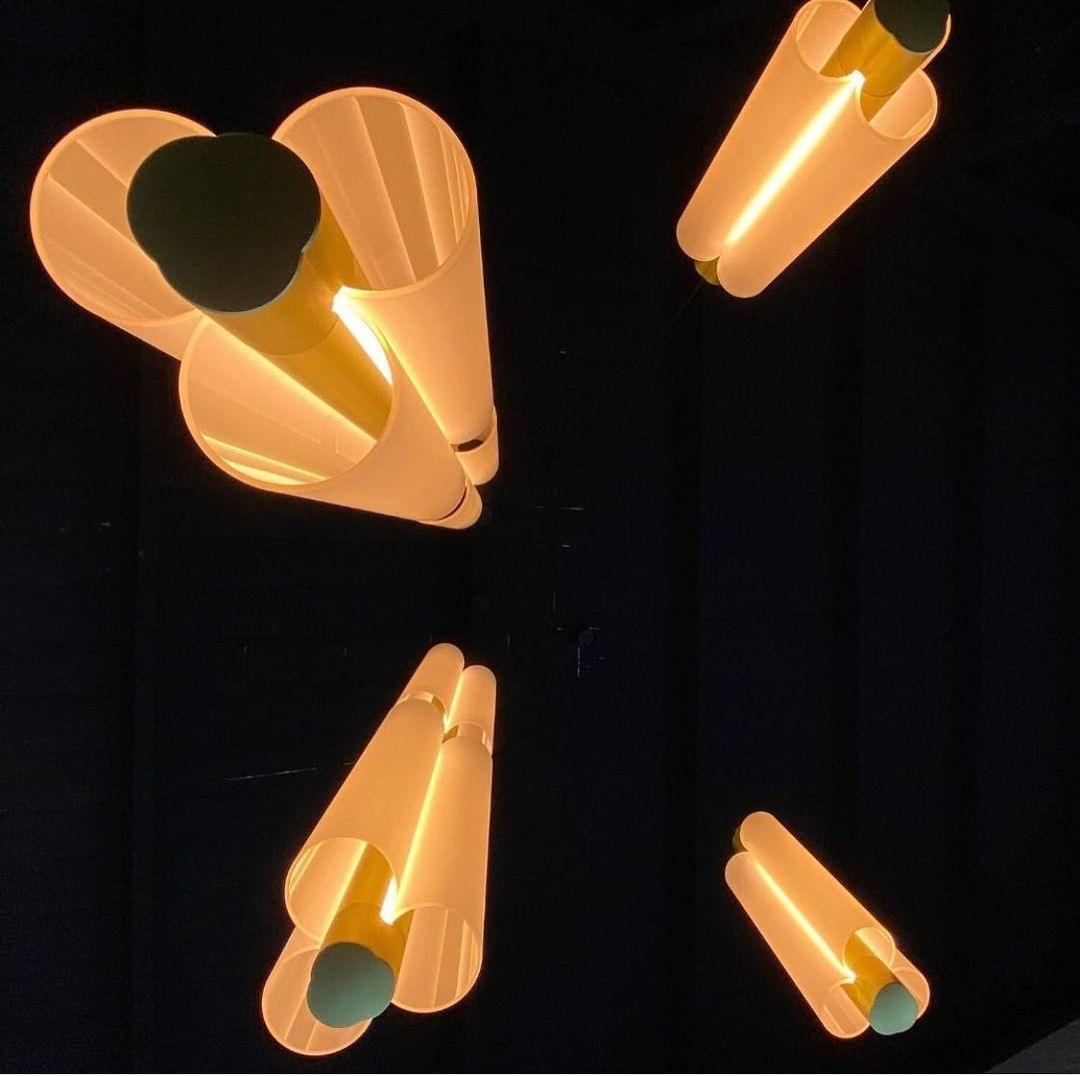 Nirarira Acrylic Industrial Pendant Light