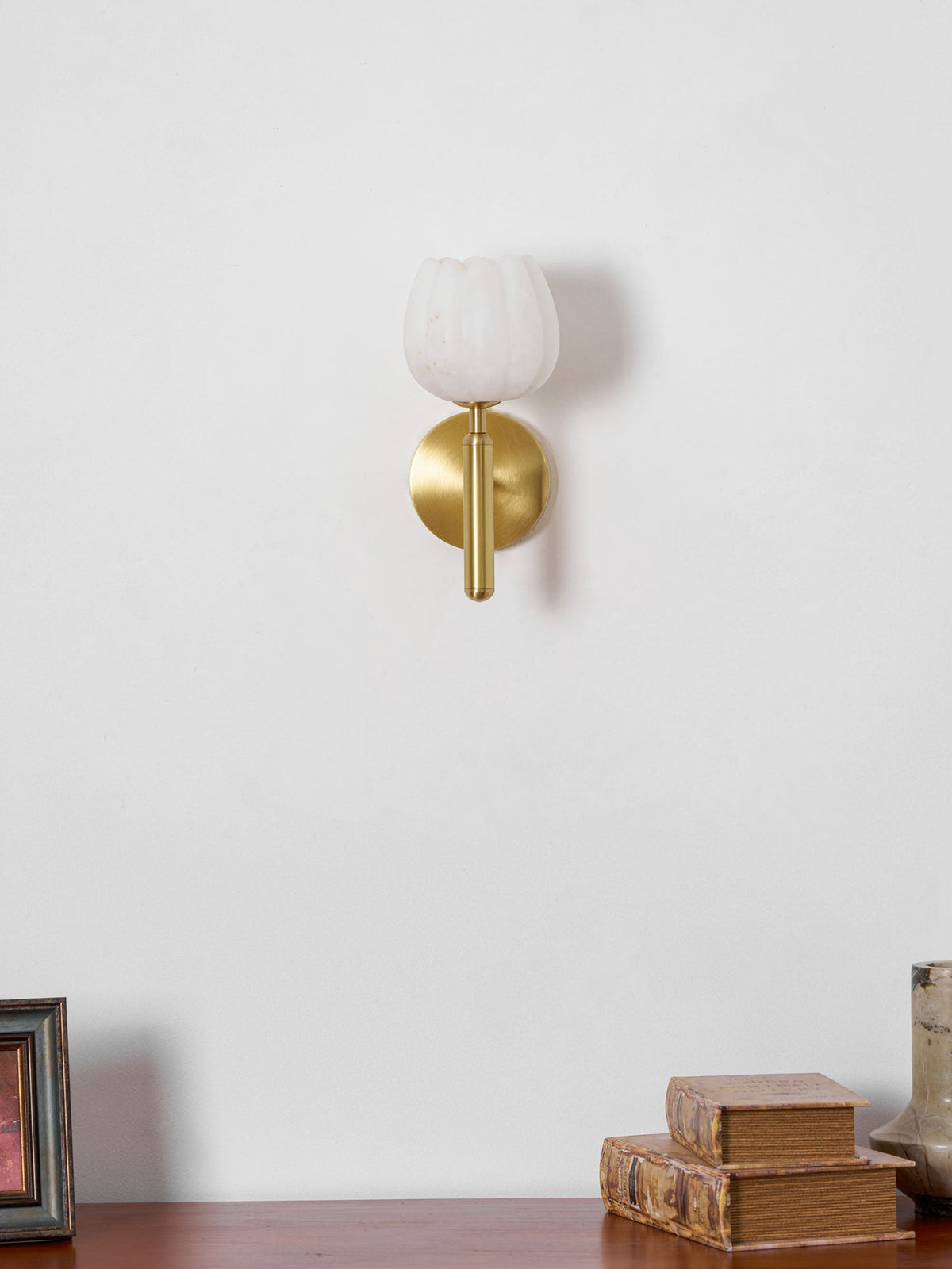 Xika Alabaster Indoor Wall Light