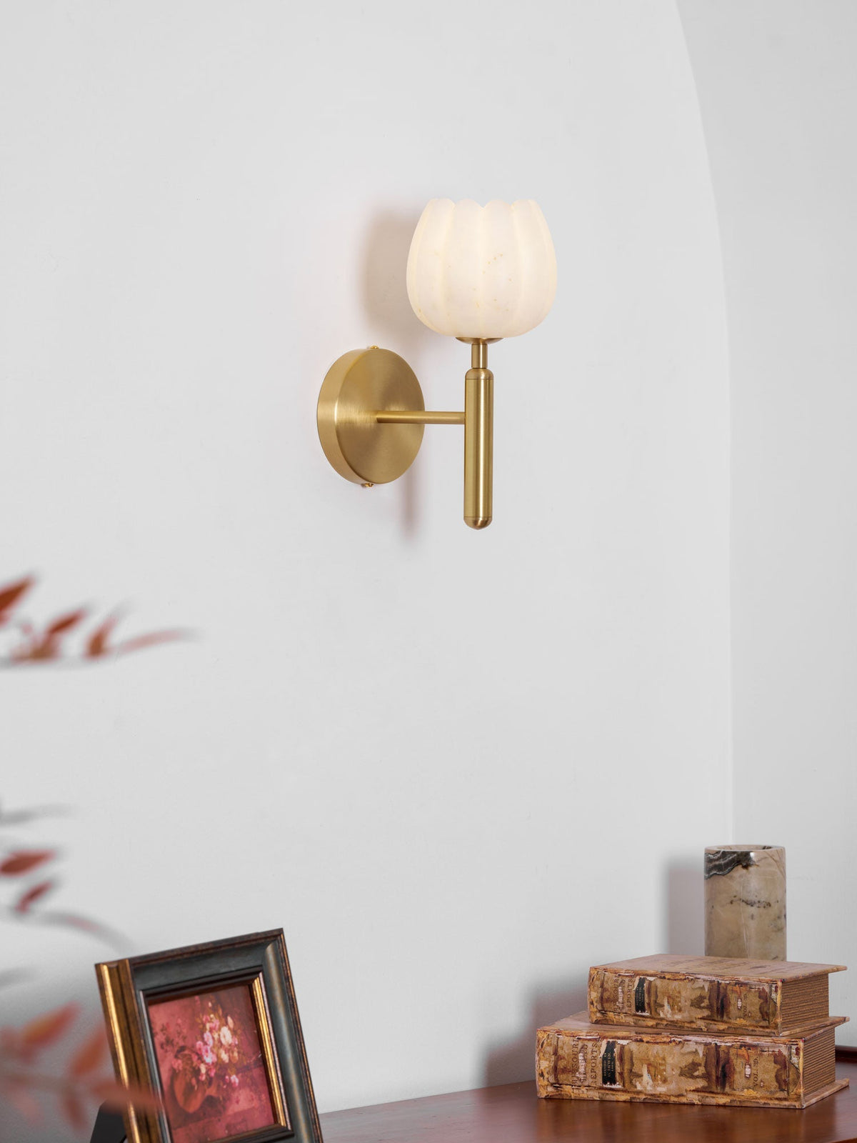 Xika Alabaster Indoor Wall Light