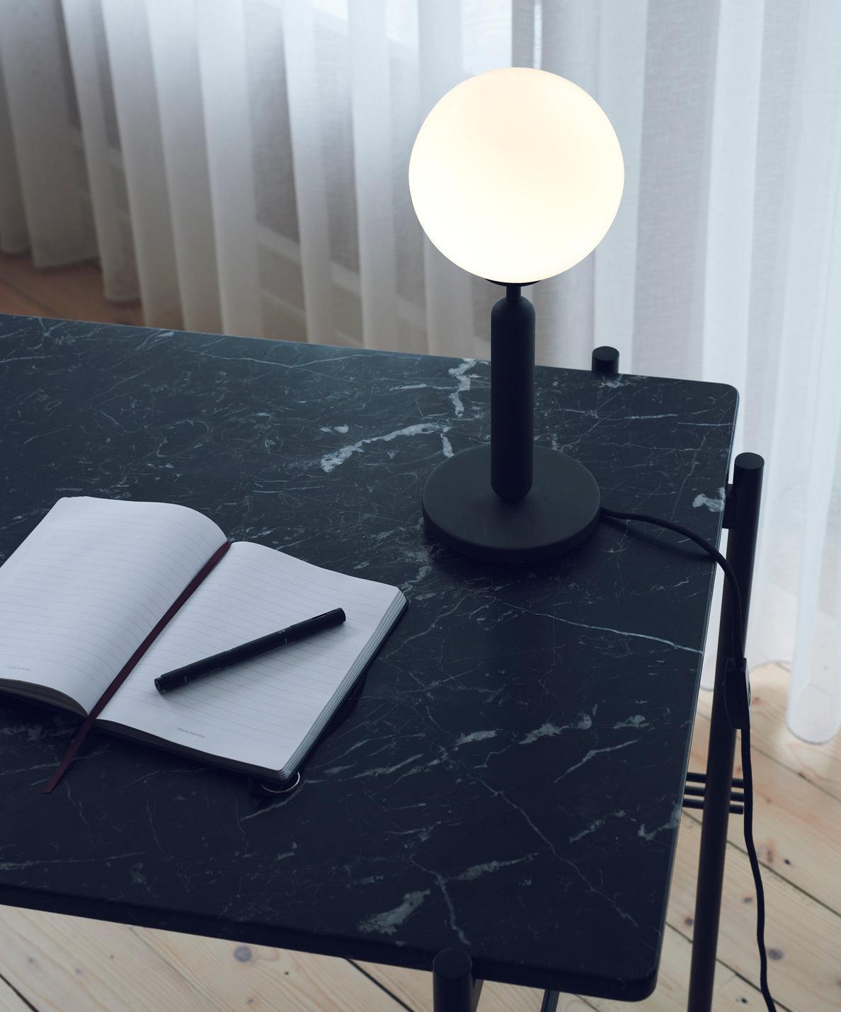 Eirelielle Minimalist Glass Table Lamp