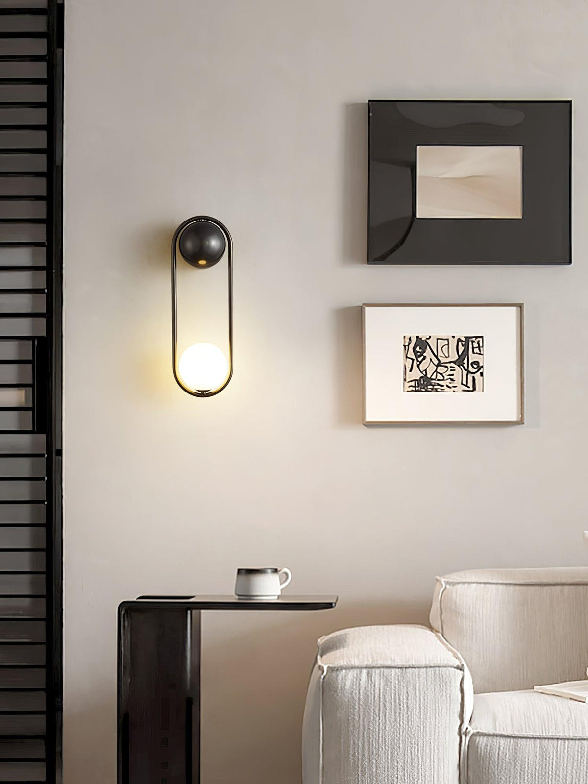 Solarine Radiain Brass Minimalist Wall Lamp