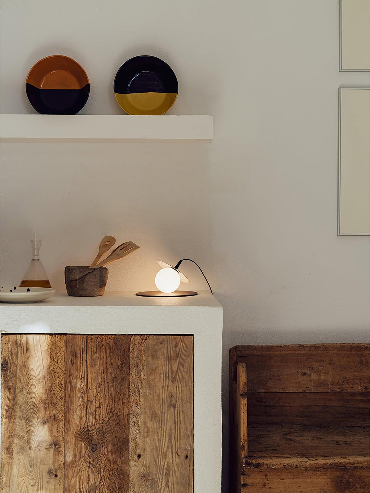 Cevenir Kinetic PE Rotomoulding Table Lamp
