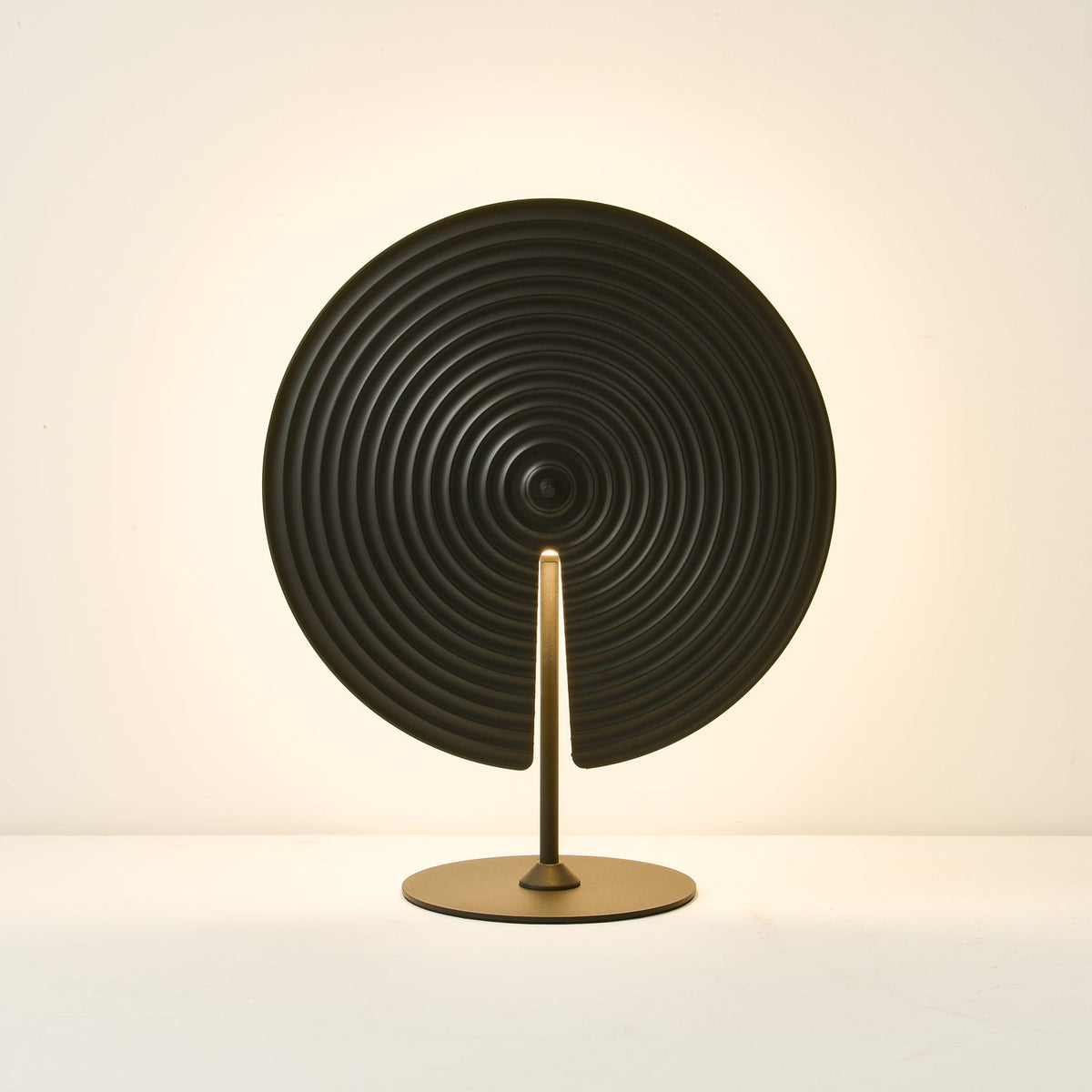 Cevenir Kinetic PE Rotomoulding Table Lamp