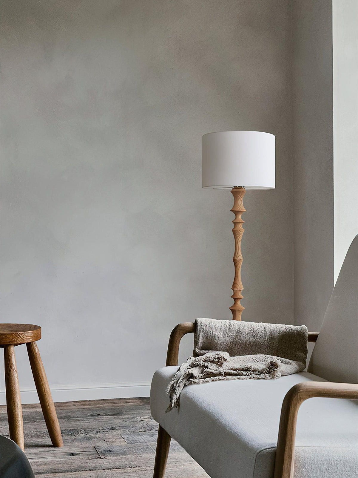 Vilten Elegant Wood Floor Lamp