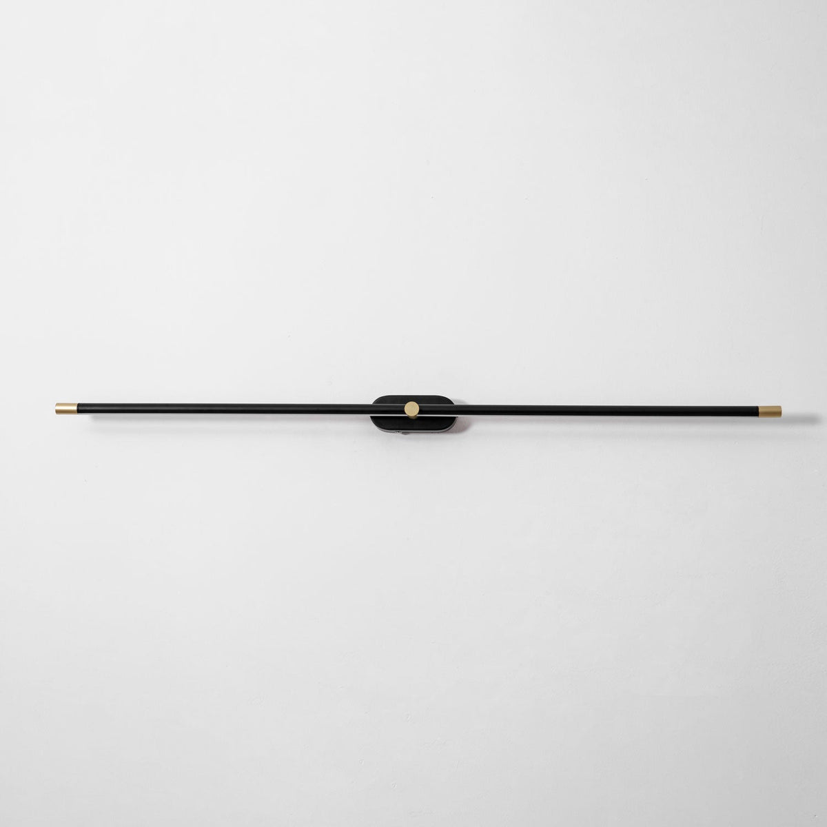 Xaiya Linear Rechargeable Indoor Wall Light