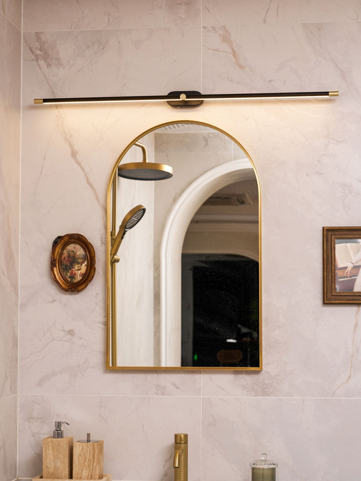 Xaiya Linear Rechargeable Indoor Wall Light