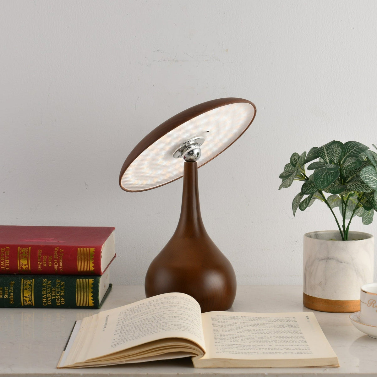 Orbis Vintage Wood Table Lamp