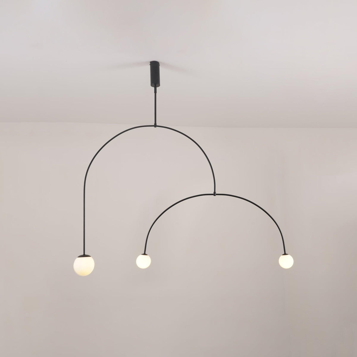 Viraiseon Chandelier Mobile Black Minimalist