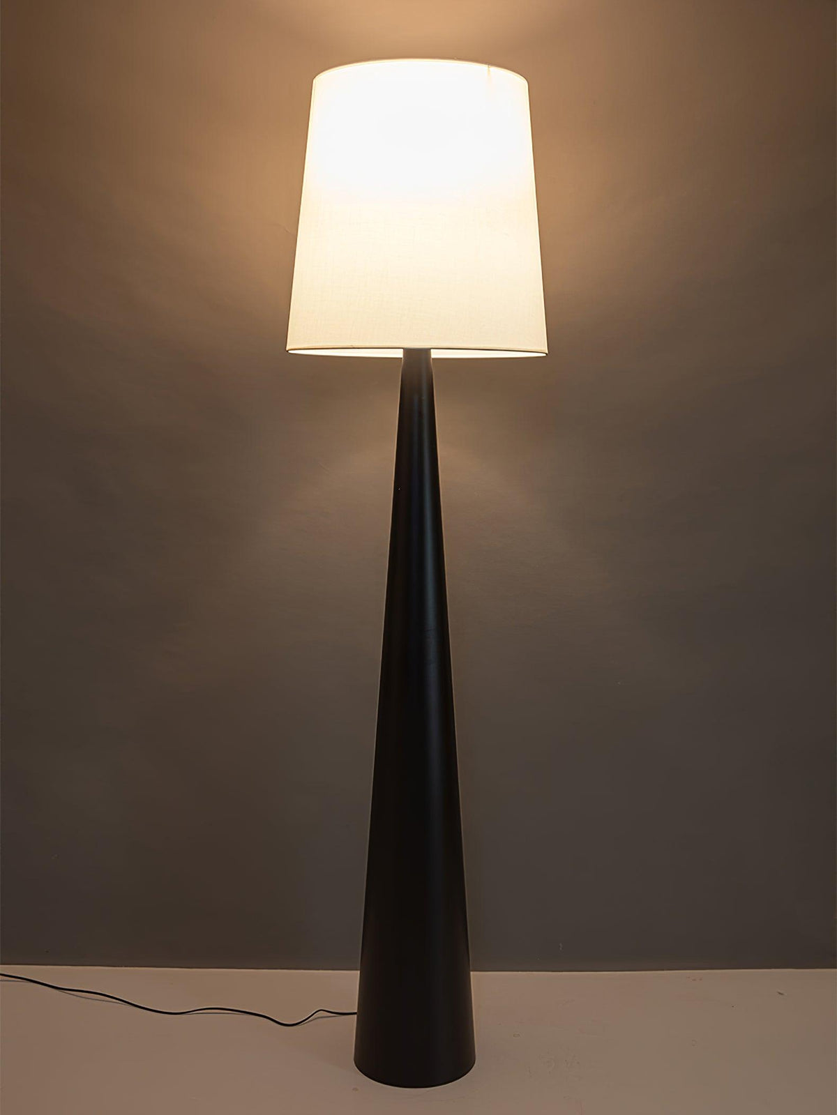 Linania Fabric Minimalist Floor Lamp