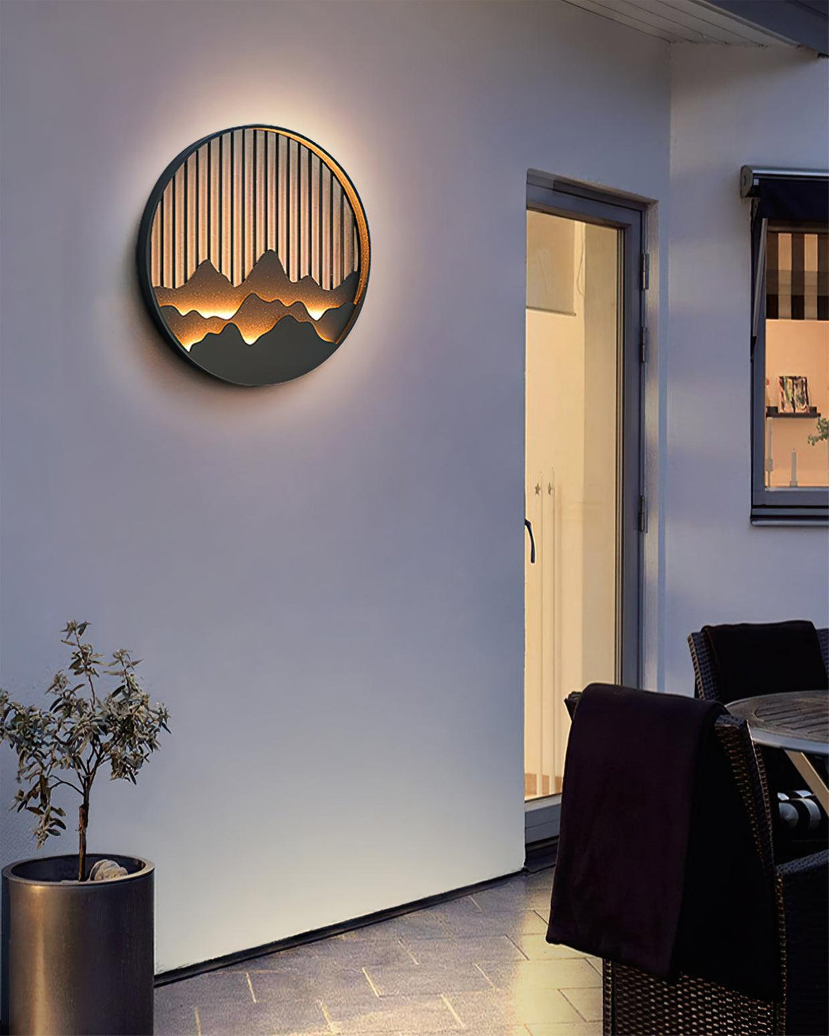 Sumi Mountain Circular Wall Light