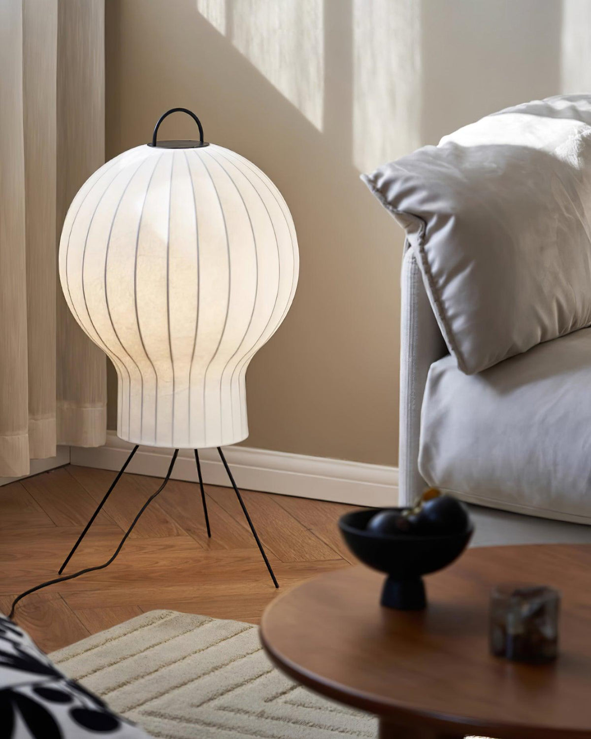 Balloon Minimalist Silk Floor lamp