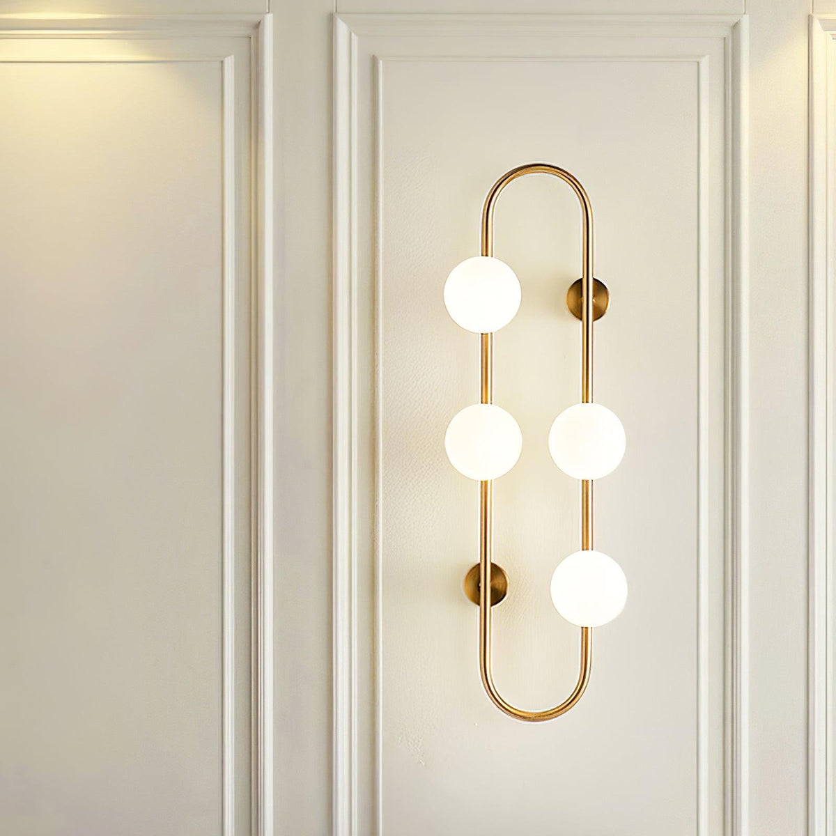 Viraaira Buch Wall Lamp