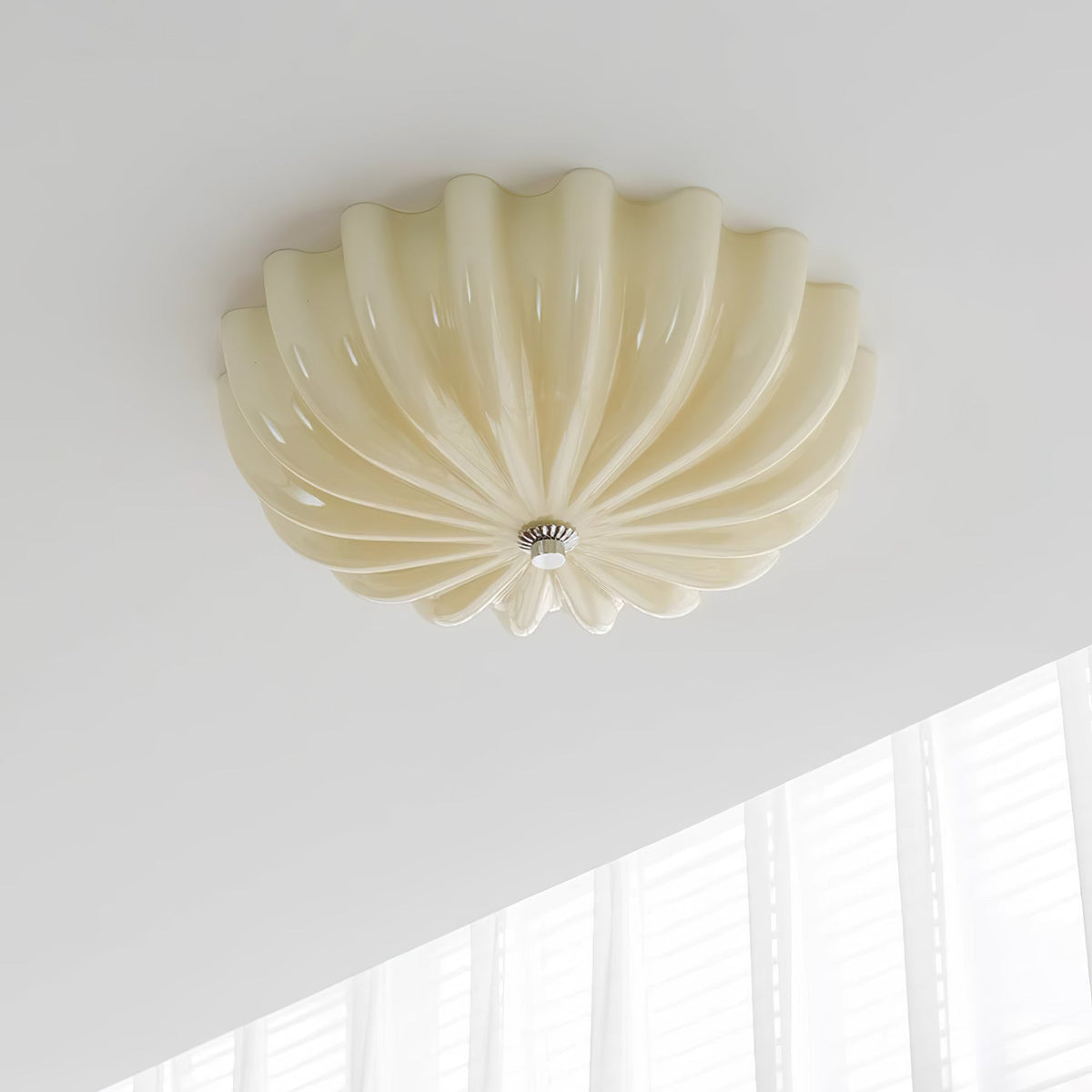 Urelis Ceiling Lamp Murano Blown Glass Shell Inspired