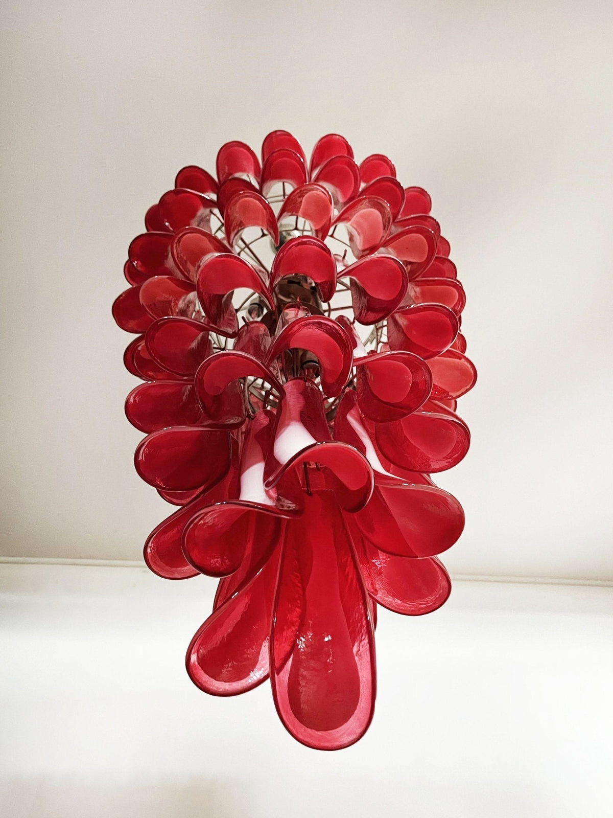 Viraisira Chandelier Red White Murano Spiral Petals
