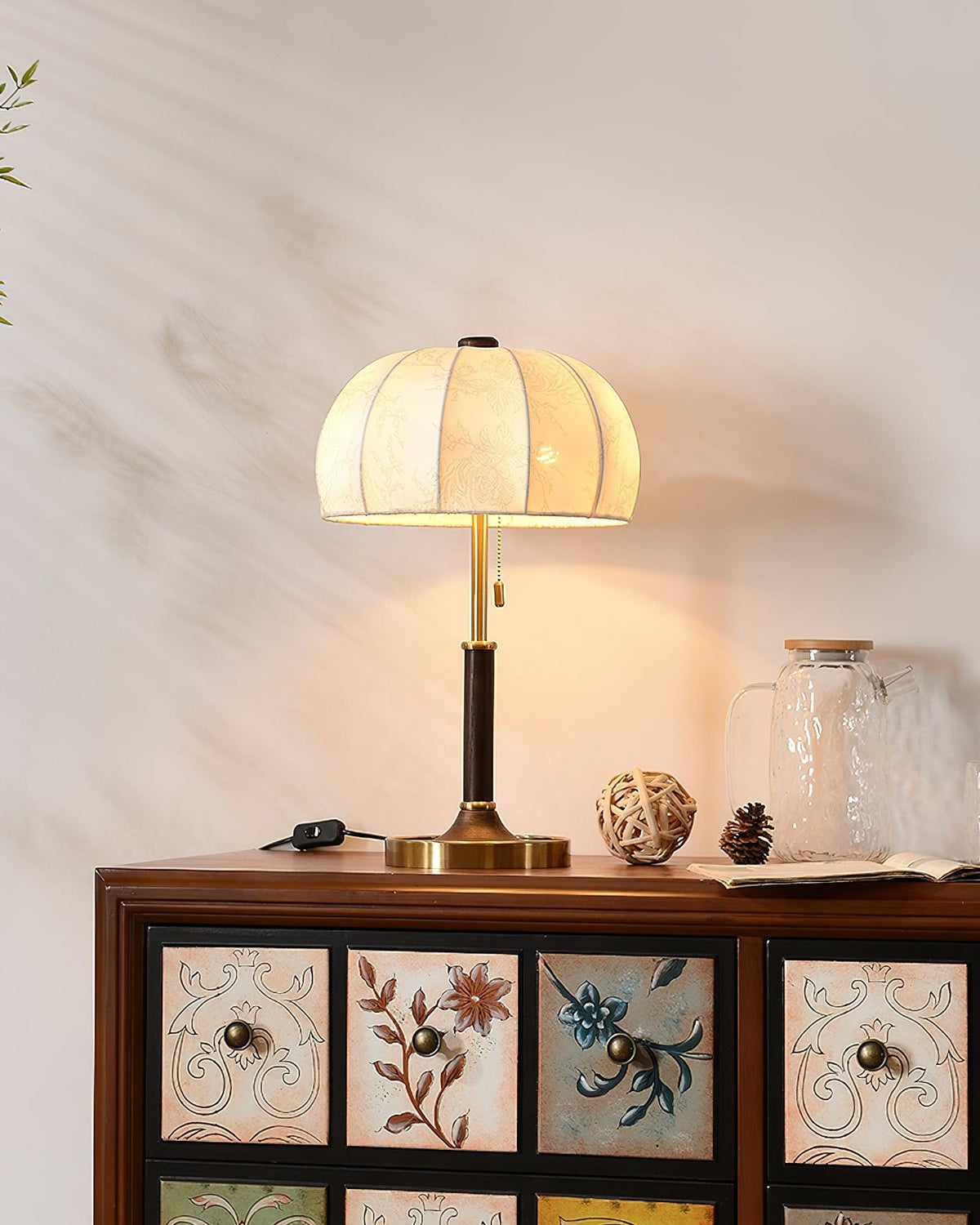 Nalemu Wood Fabric Retro Table Lamp