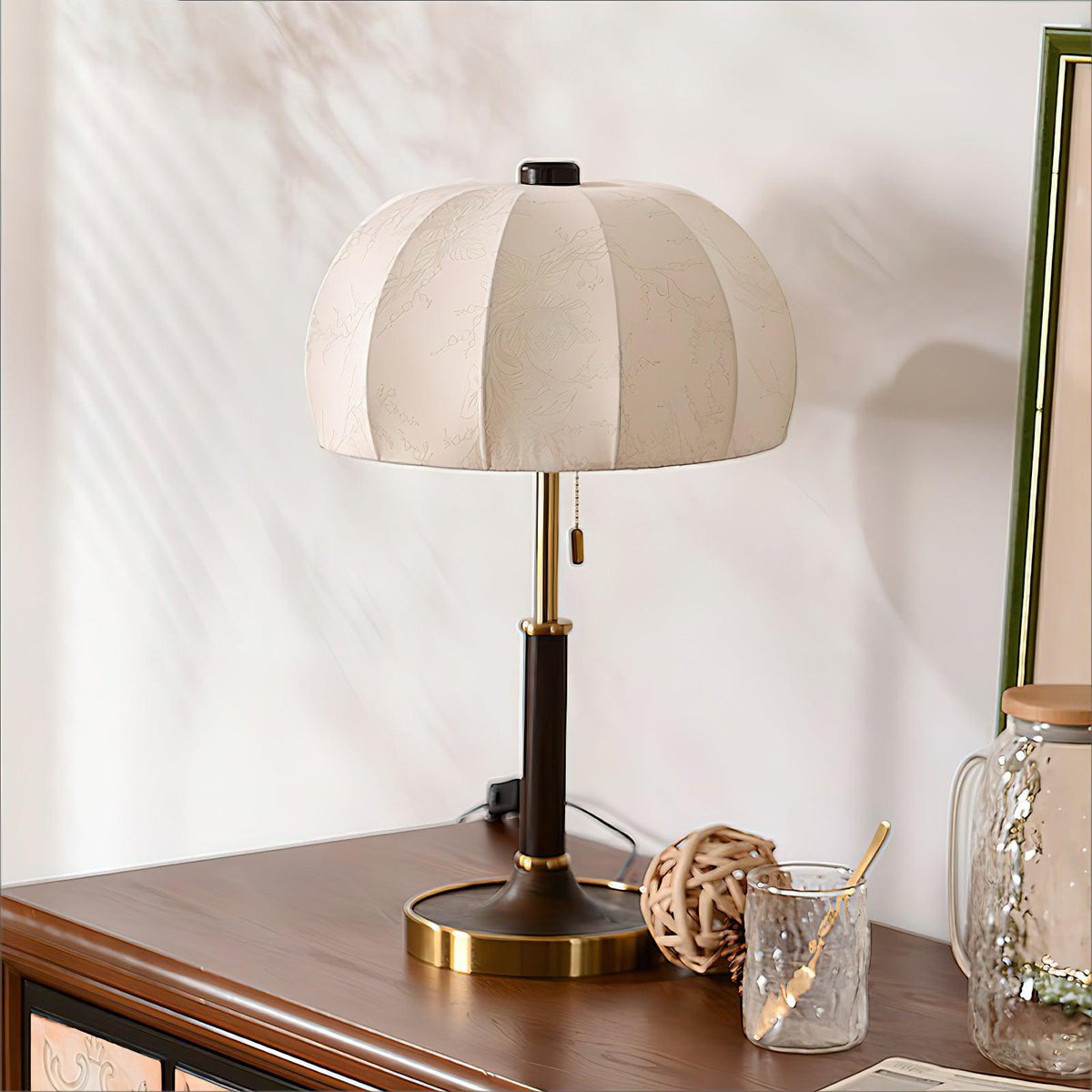 Nalemu Wood Fabric Retro Table Lamp