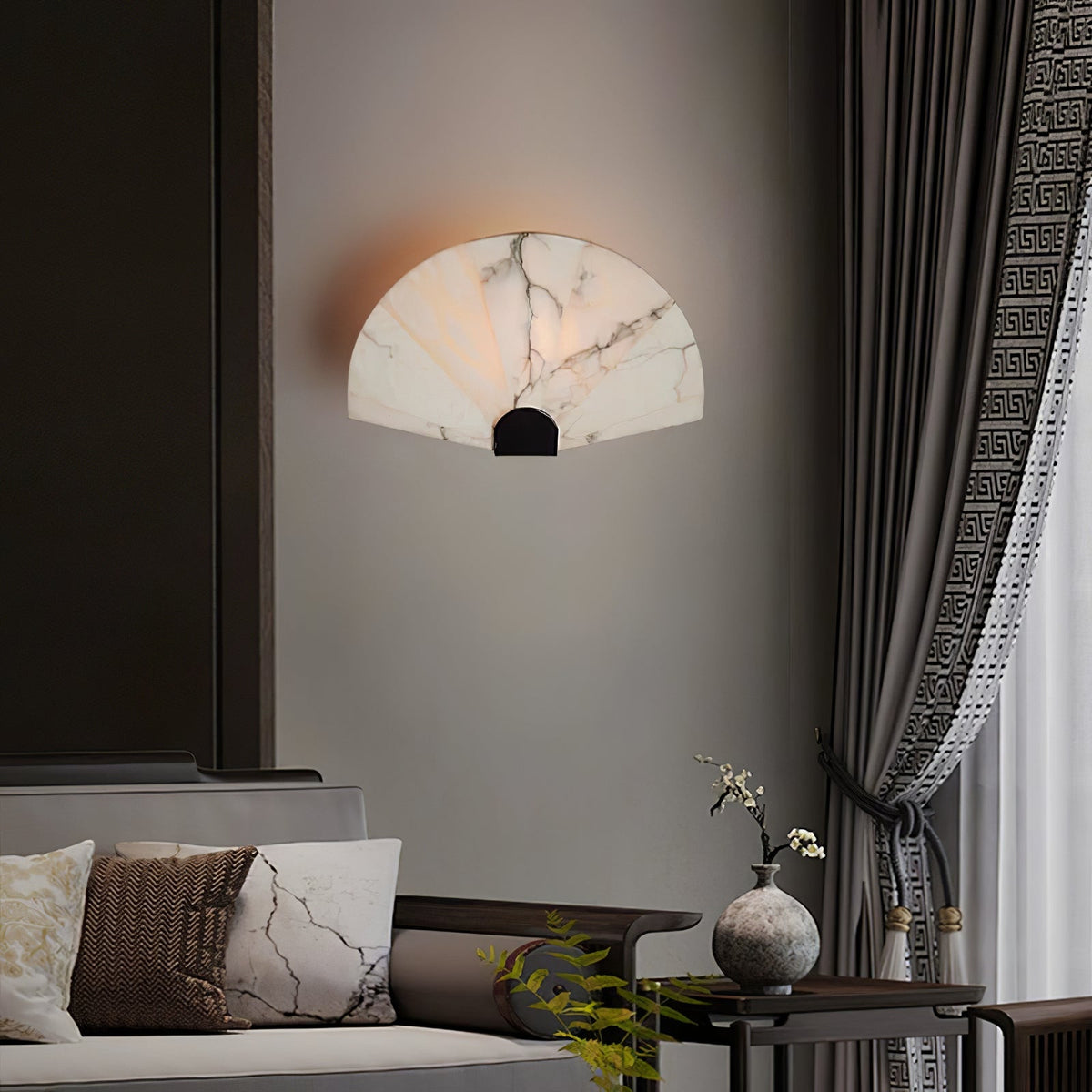Nivelella Minimalist Alabaster Wall Light