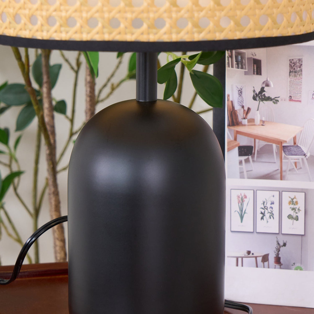Ravarielle Modern Bamboo Table Lamp