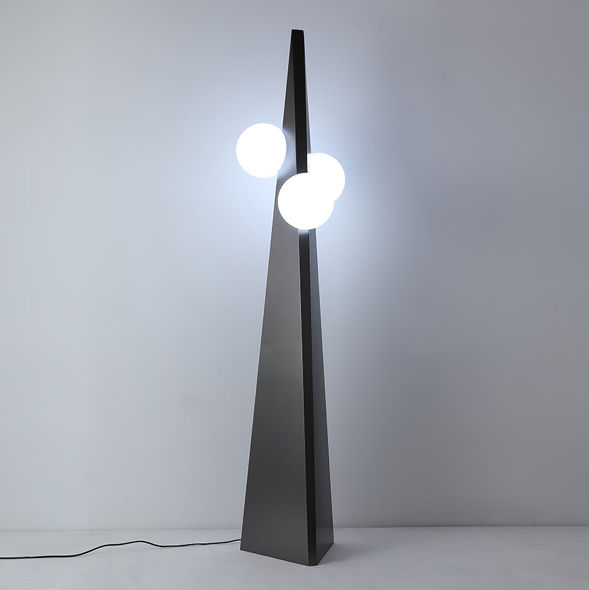 Lymarora Sculptural Floor Lamp