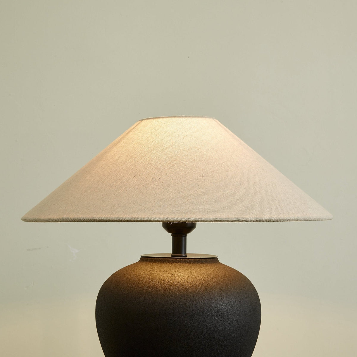 Renenella Classic Ceramics Table Lamp