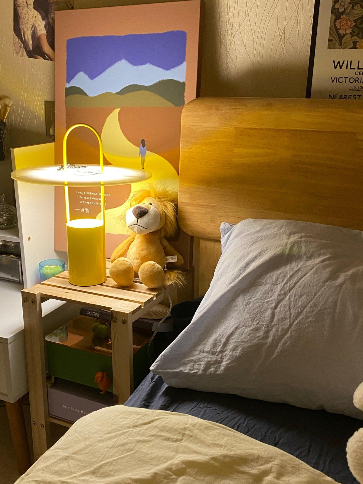 Hattie Modern Table Lamp