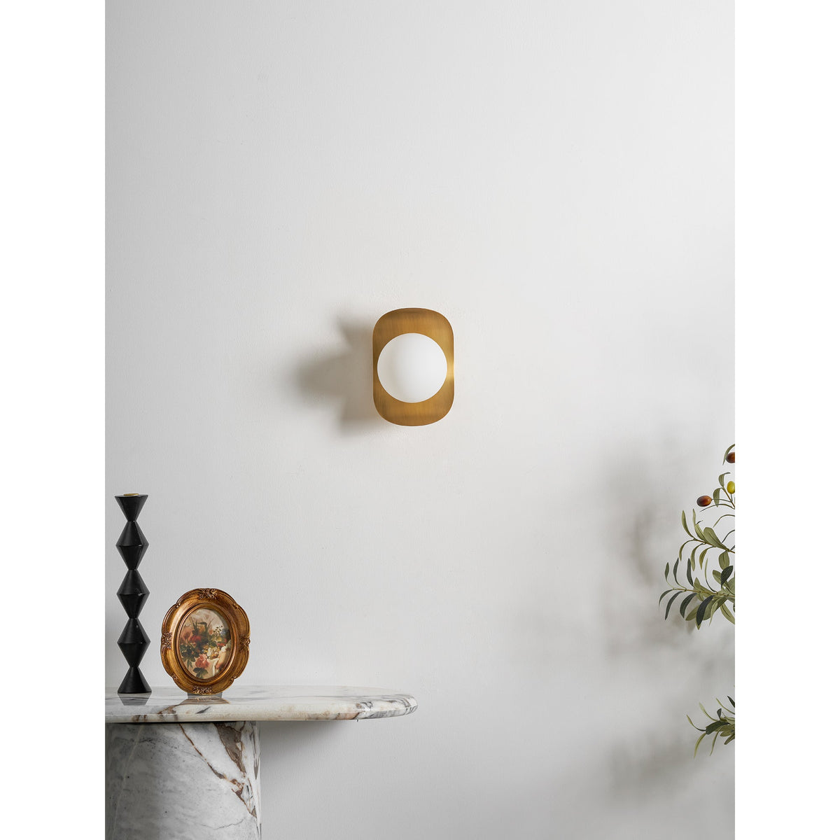 Nozen Brass Indoor Wall Light