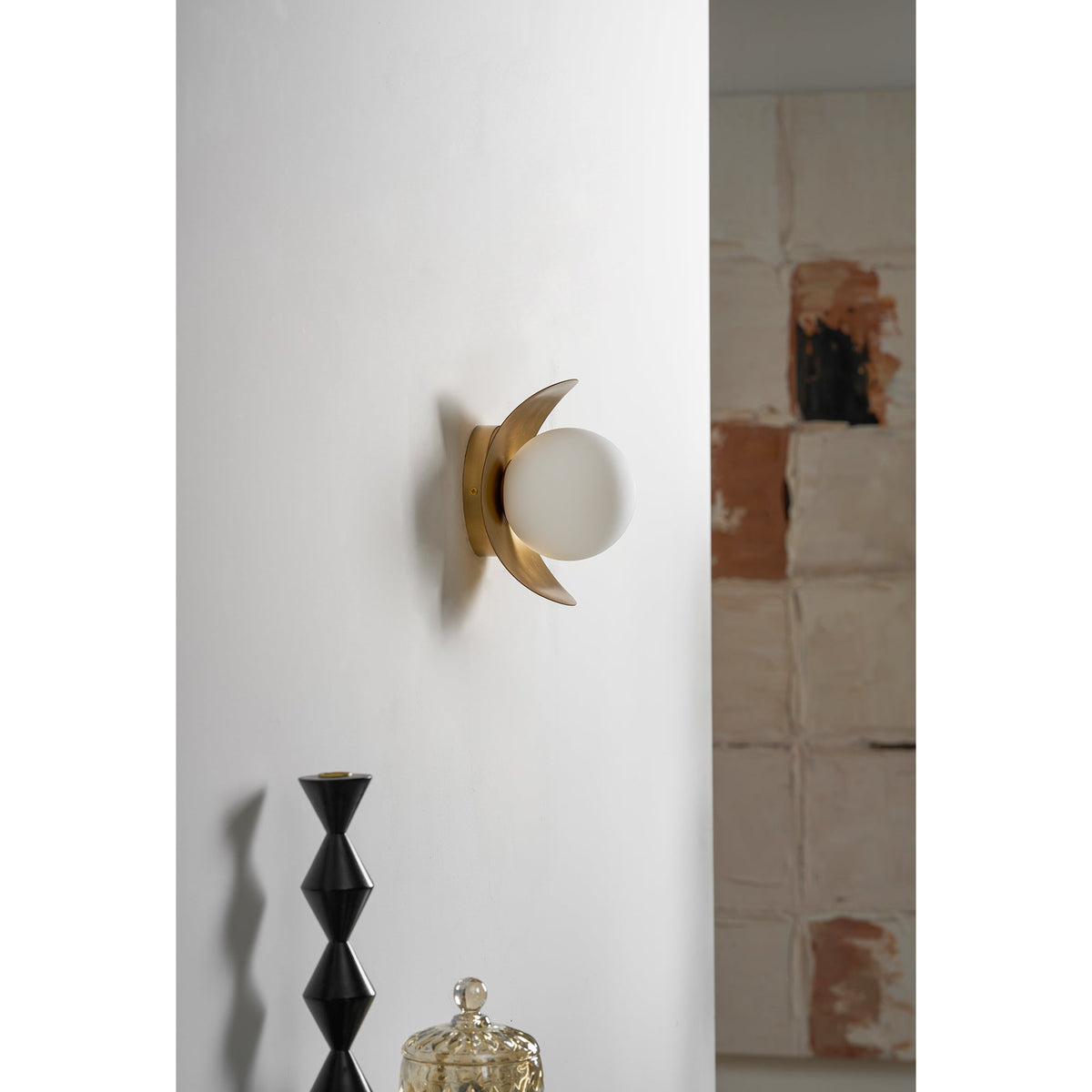 Nozen Brass Indoor Wall Light