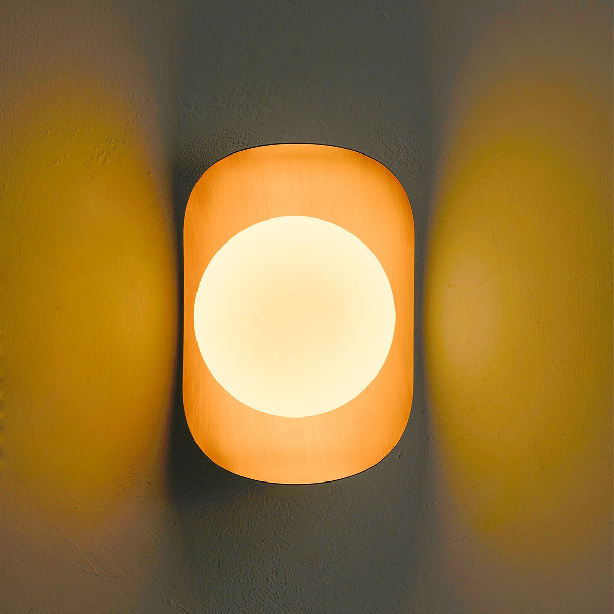 Nozen Brass Indoor Wall Light