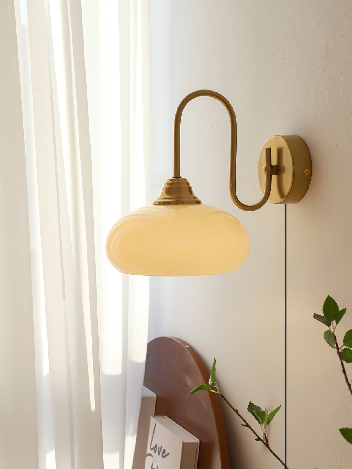 Ulsilia Wall Lamp