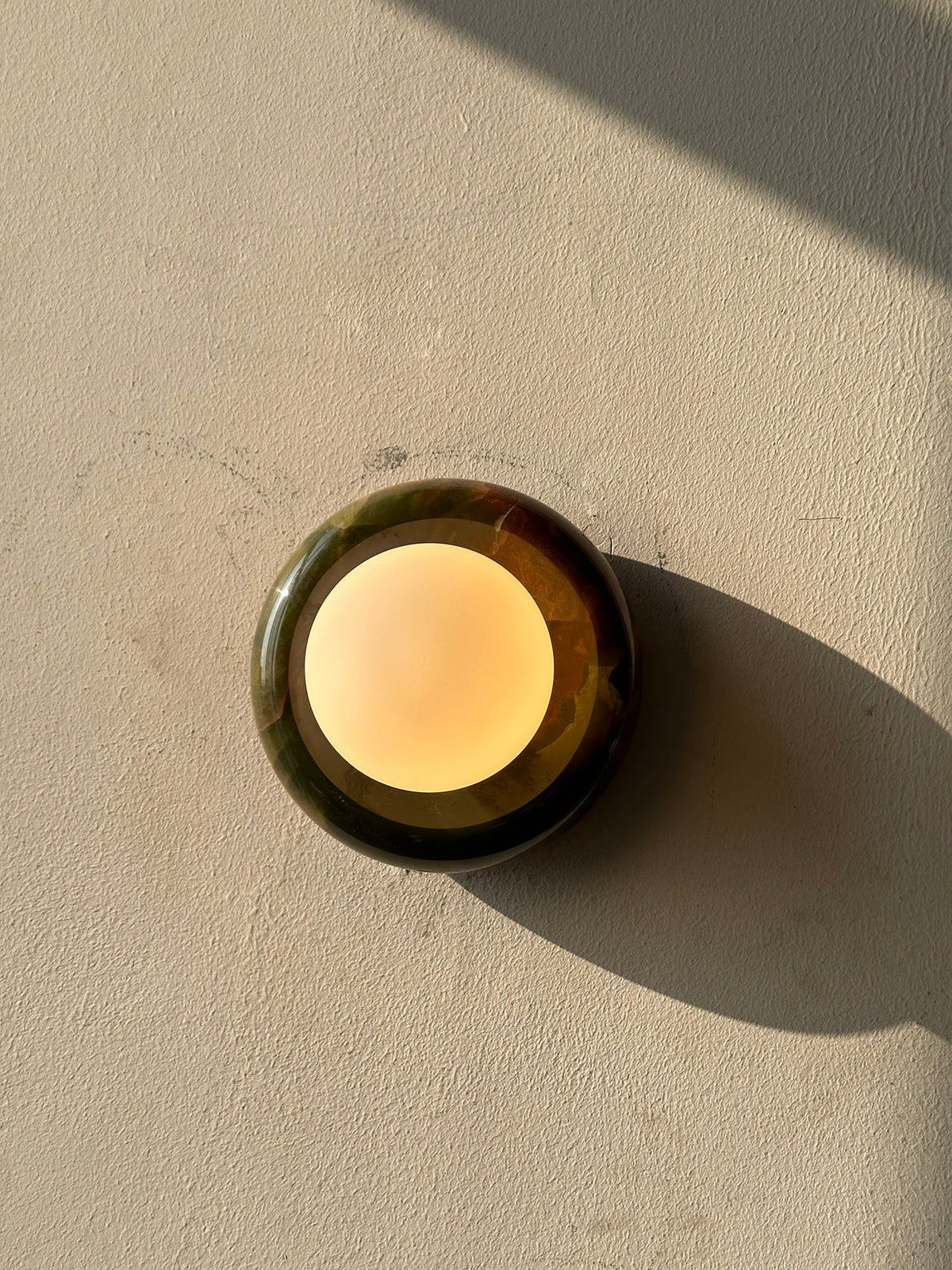 Xezo Onyx Indoor Wall Light