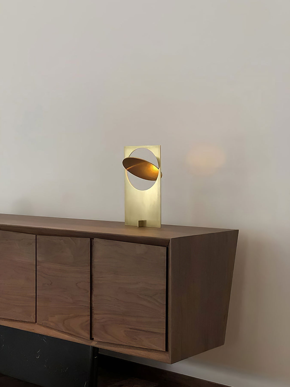 Dekle Table Lamp