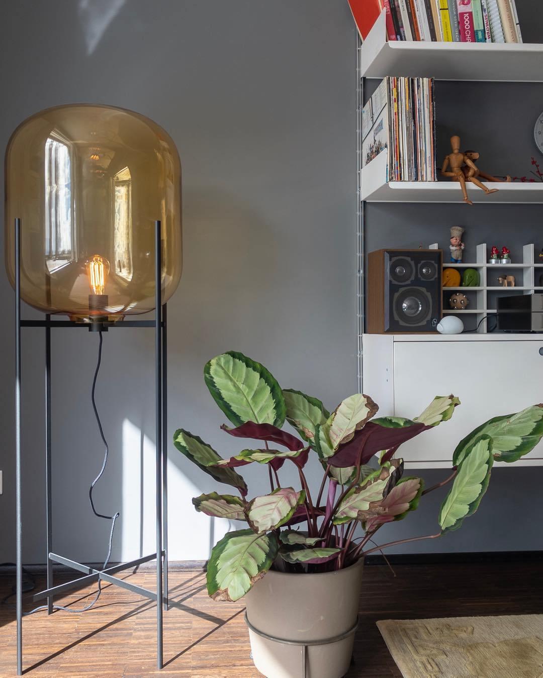 Liorivelia Glass Industrial Floor lamp