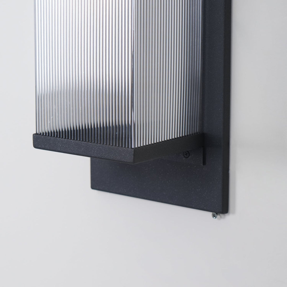 Feraraine Steel Contemporary Wall Lamp