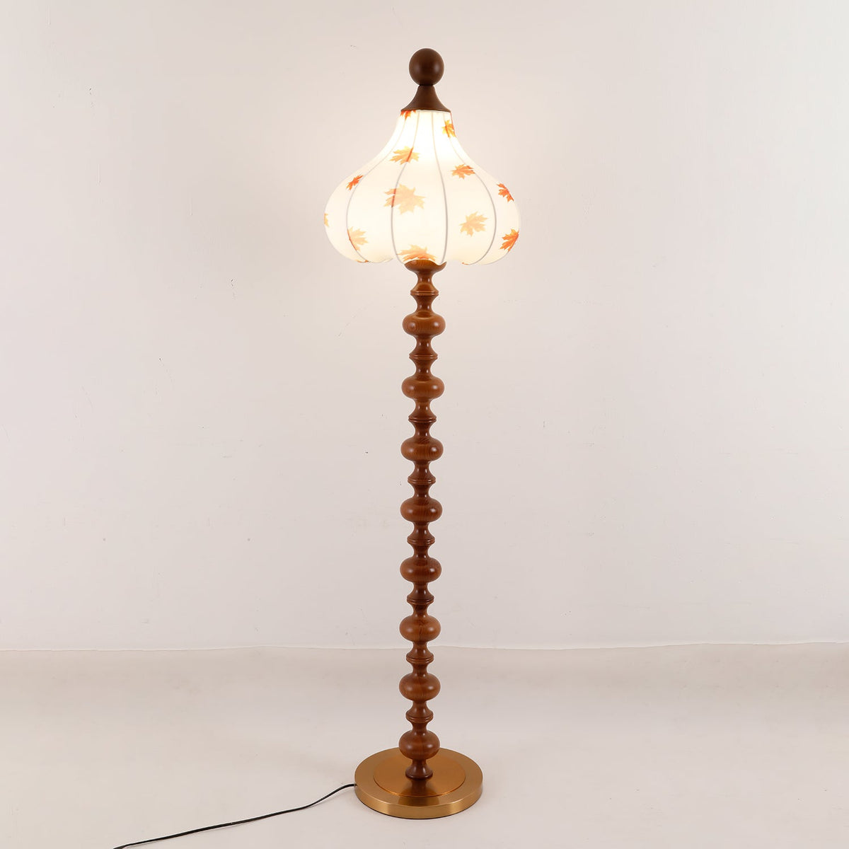 Qrathen Wood Fabric Retro Floor Lamp