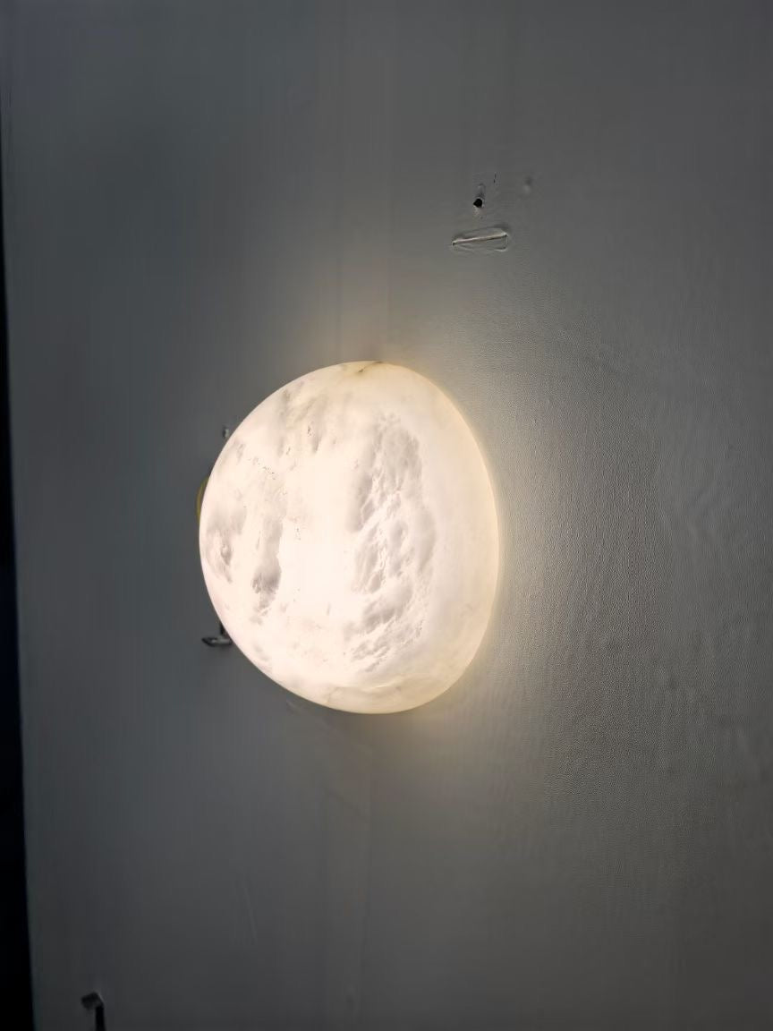 Nyraean Alabaster Wall Lamp