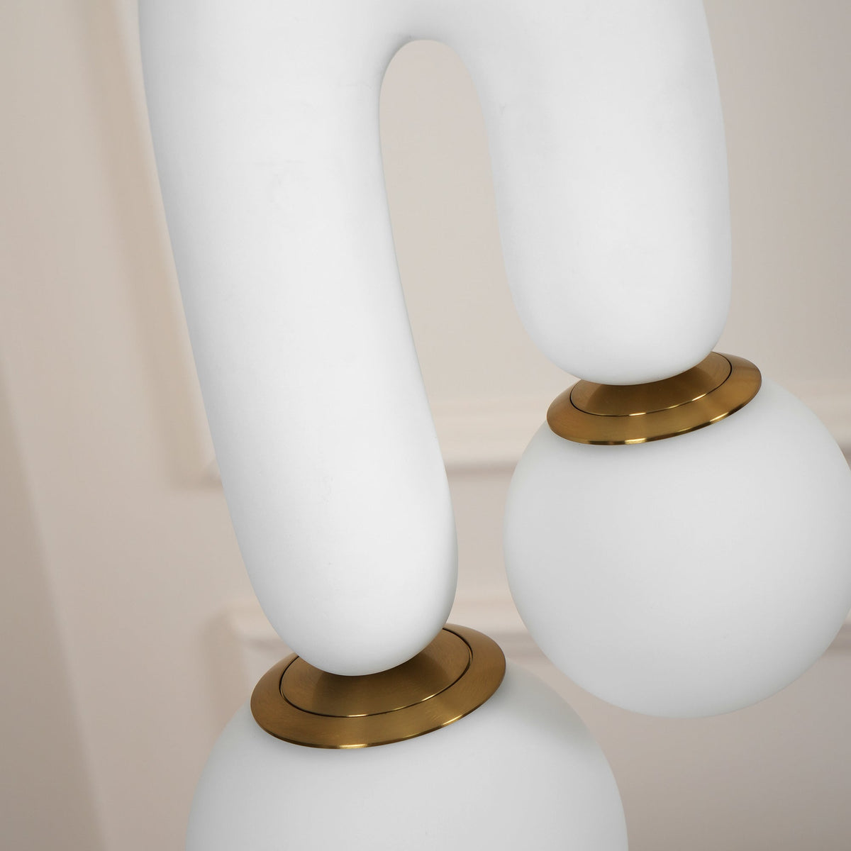 Zenithra Resin Scandinavian Pendant Light