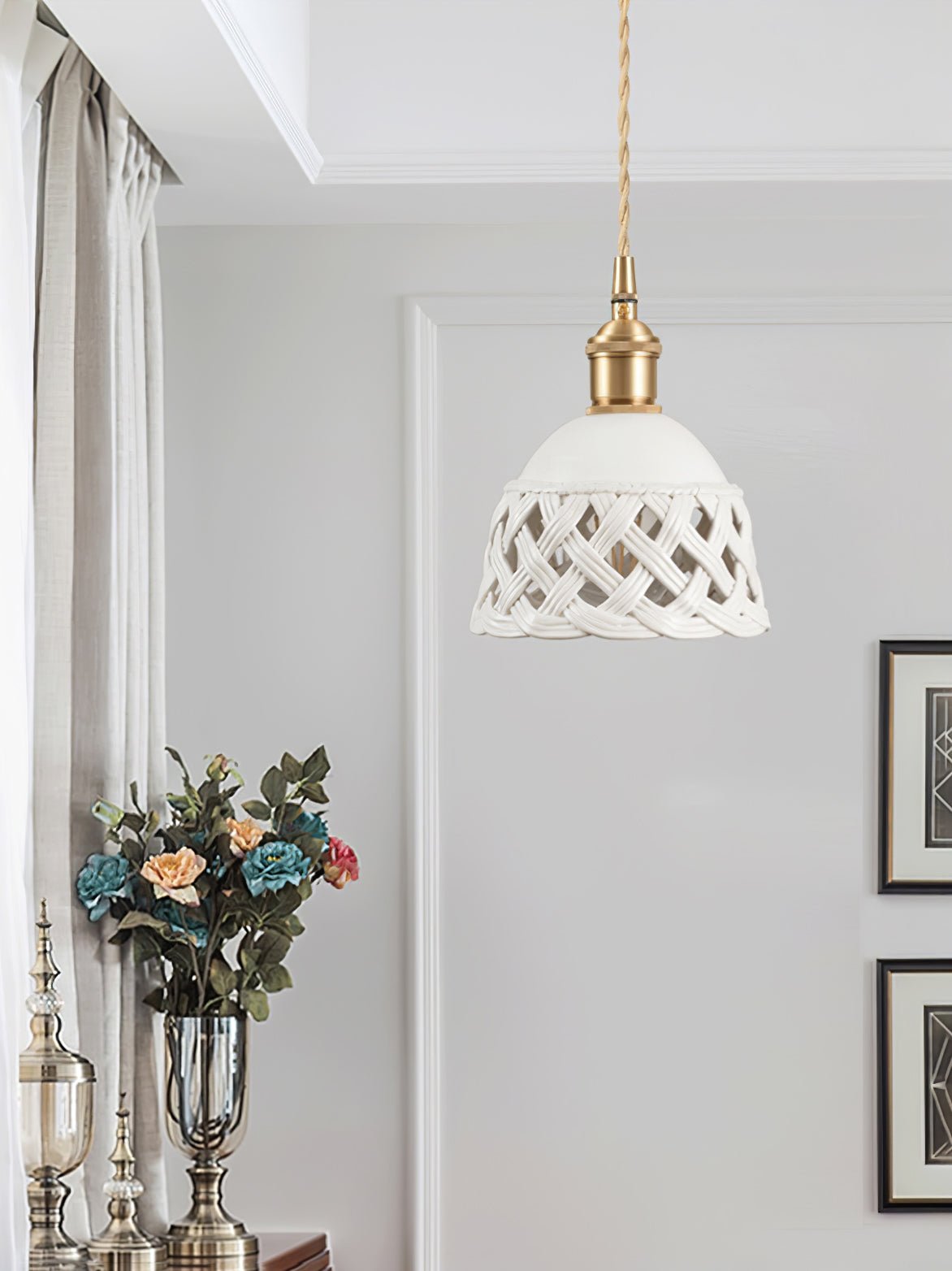 Seluna Ceramic Pendant Light