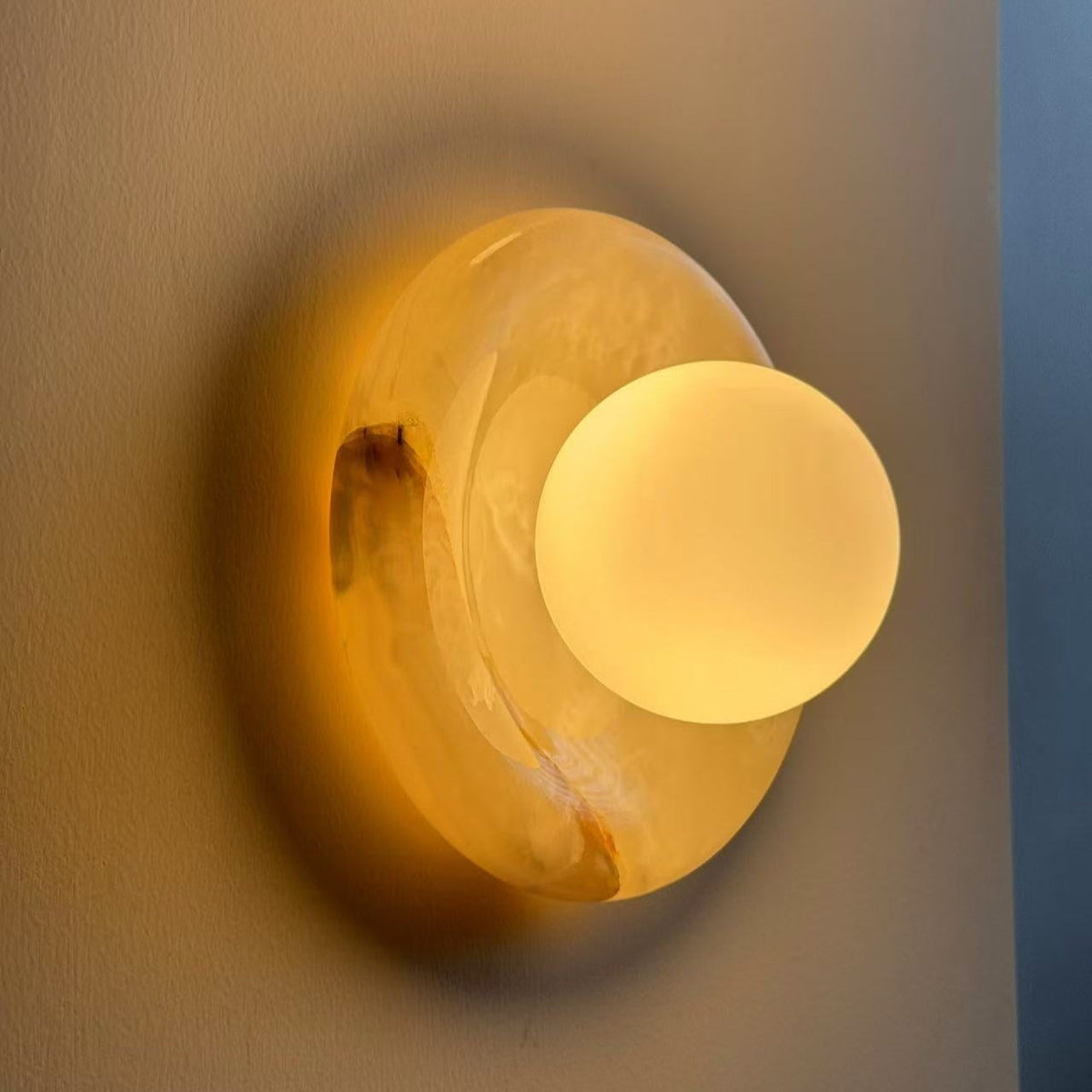 Amaris Marble Indoor Wall Sconce