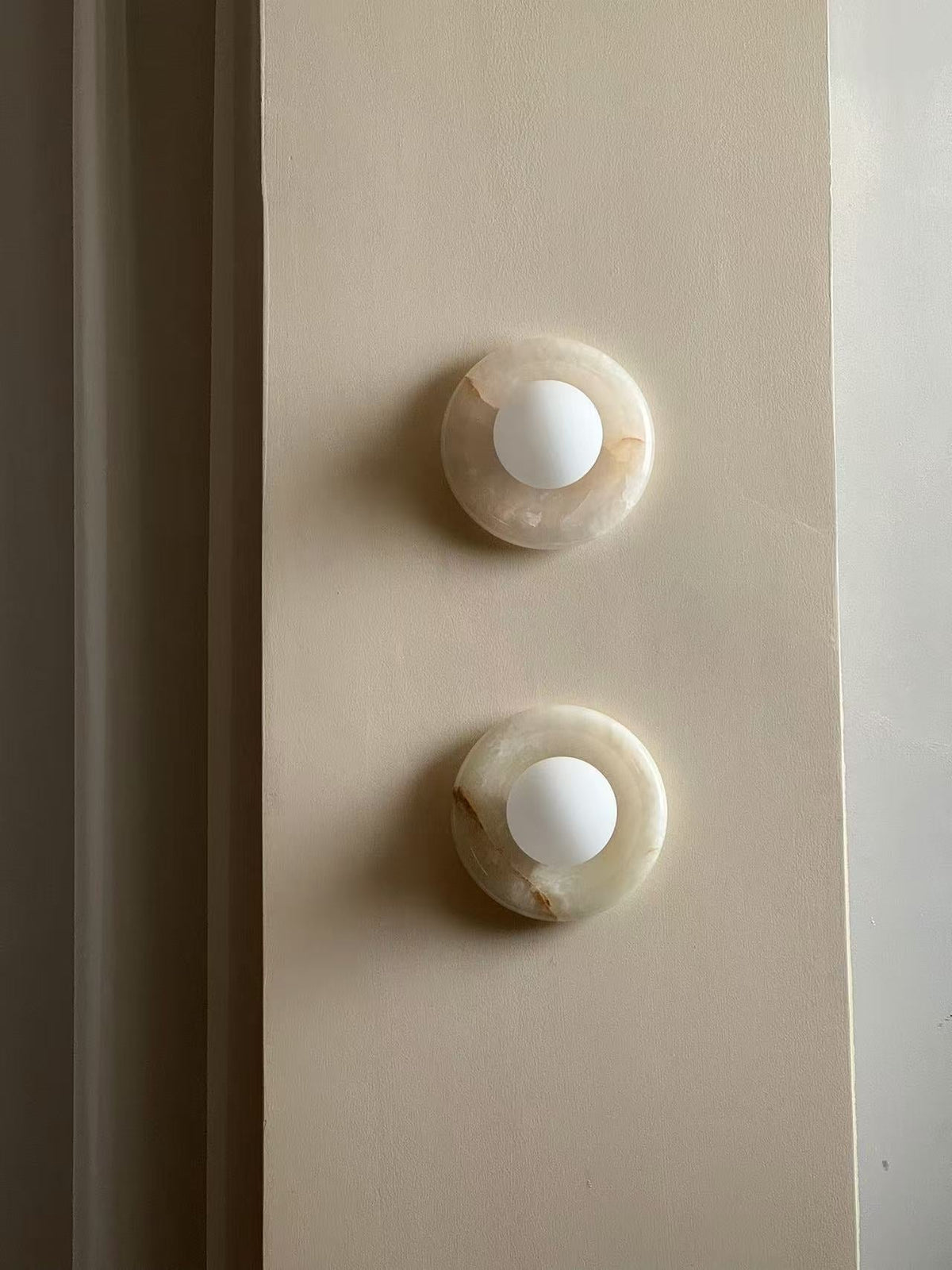 Aursilos Premium Nordic Art White Jade Glass Sconce Wall Lamp
