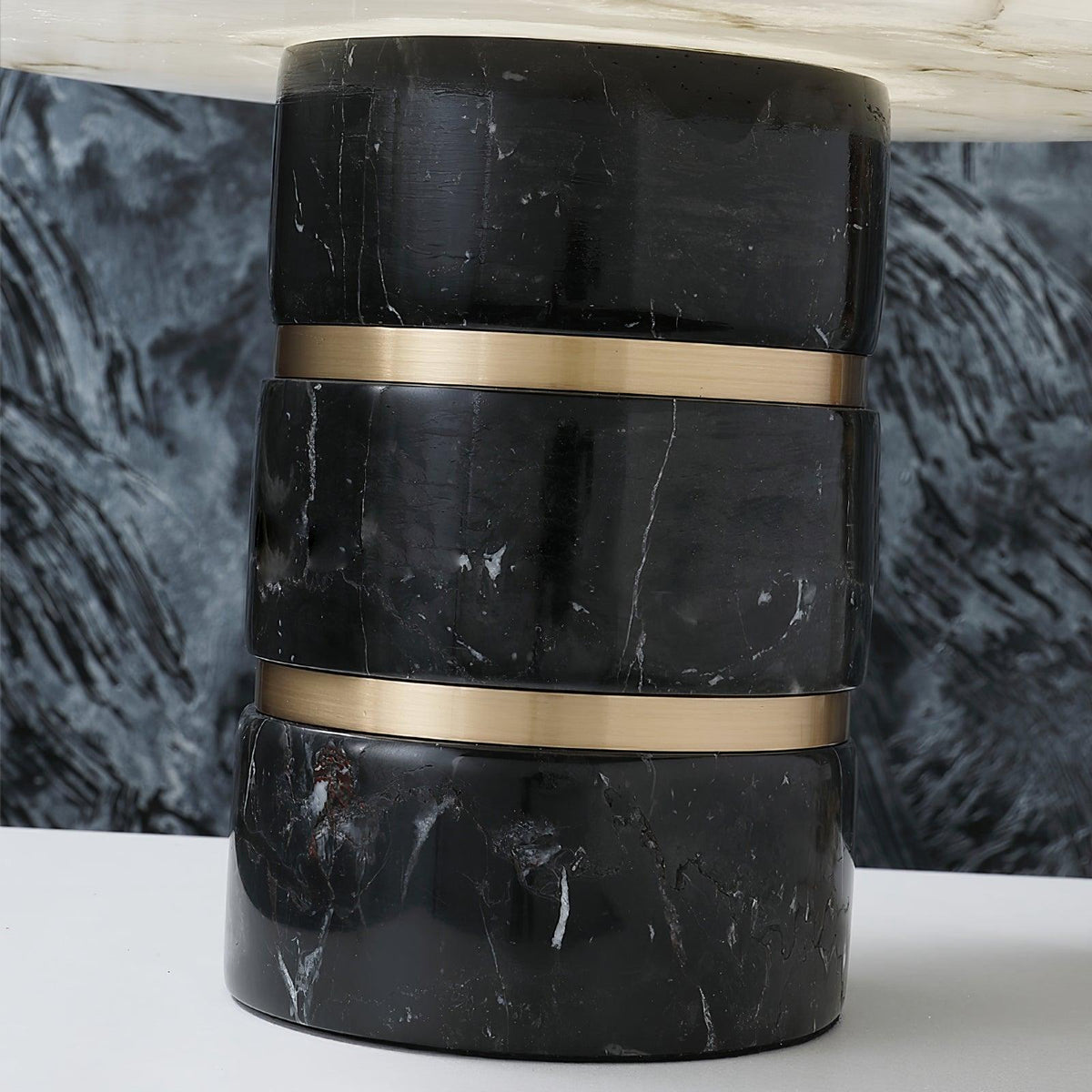 Elmarir Ribbed Alabaster Table Lamp