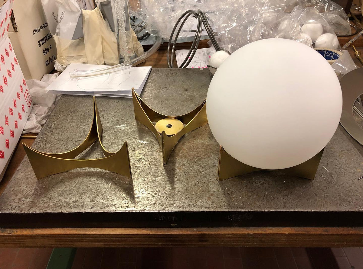 Avo Contemporary Table Lamp