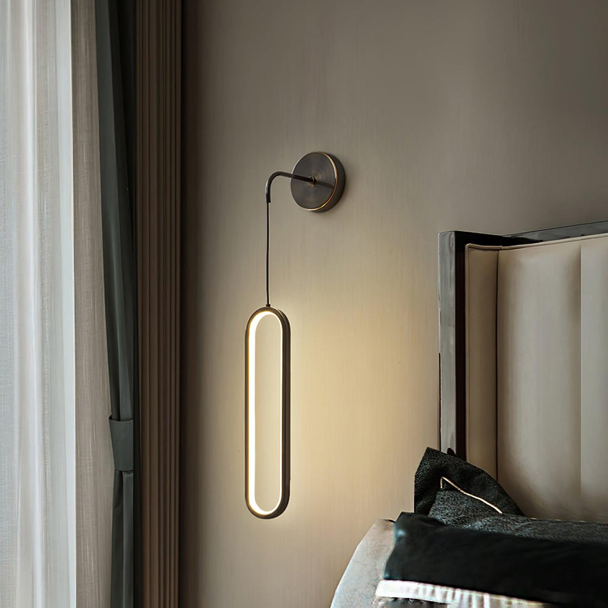 Solisenne Aven LED Brass Wall Lamp