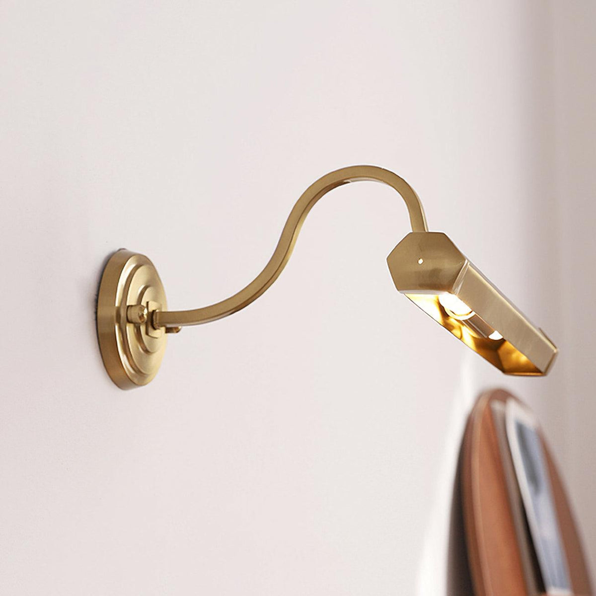 Teriaora Modern Minimalist Wall Lamp