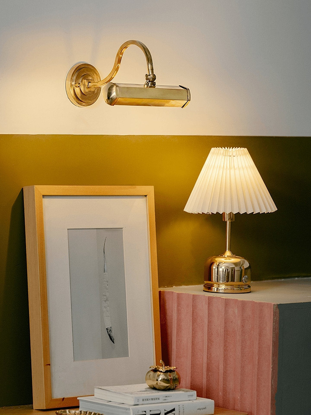 Teriaora Modern Minimalist Wall Lamp